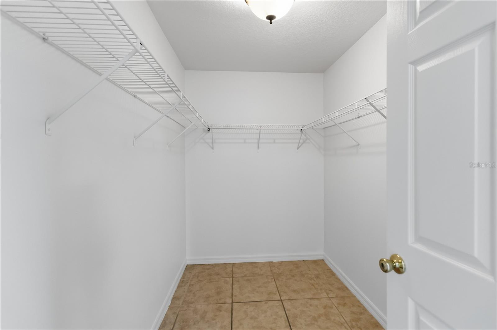EMERALD LAKE COLONY UNIT 3 - Residential