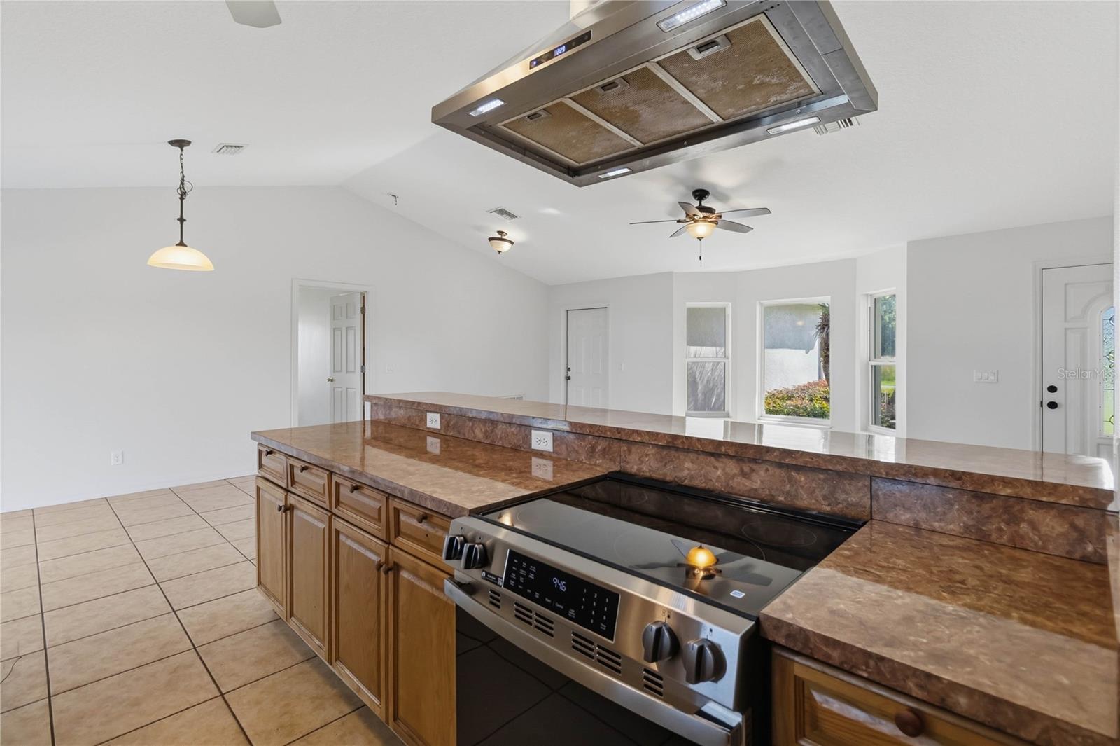 EMERALD LAKE COLONY UNIT 3 - Residential
