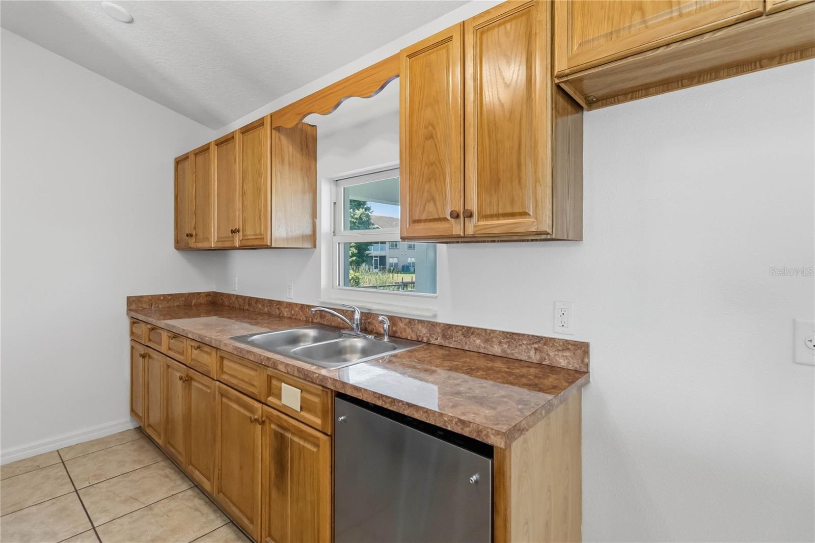 EMERALD LAKE COLONY UNIT 3 - Residential