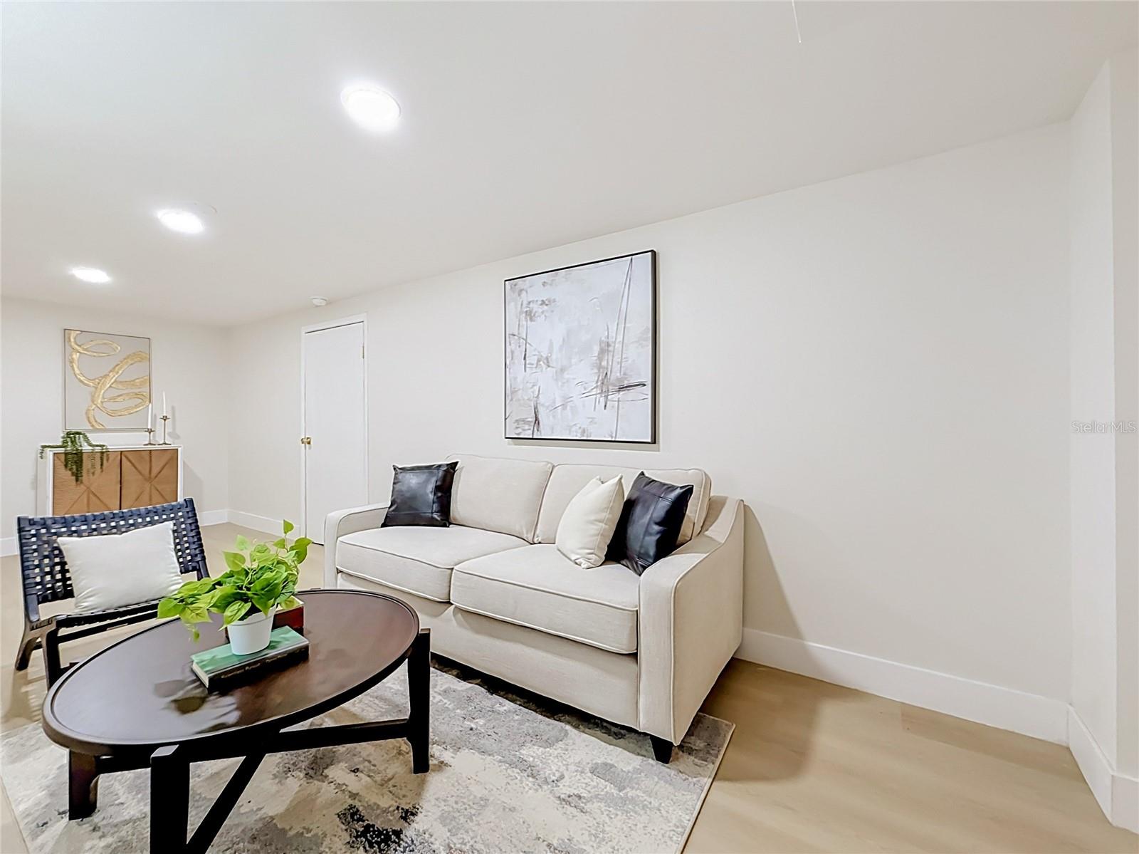 HOGAN TER - Residential