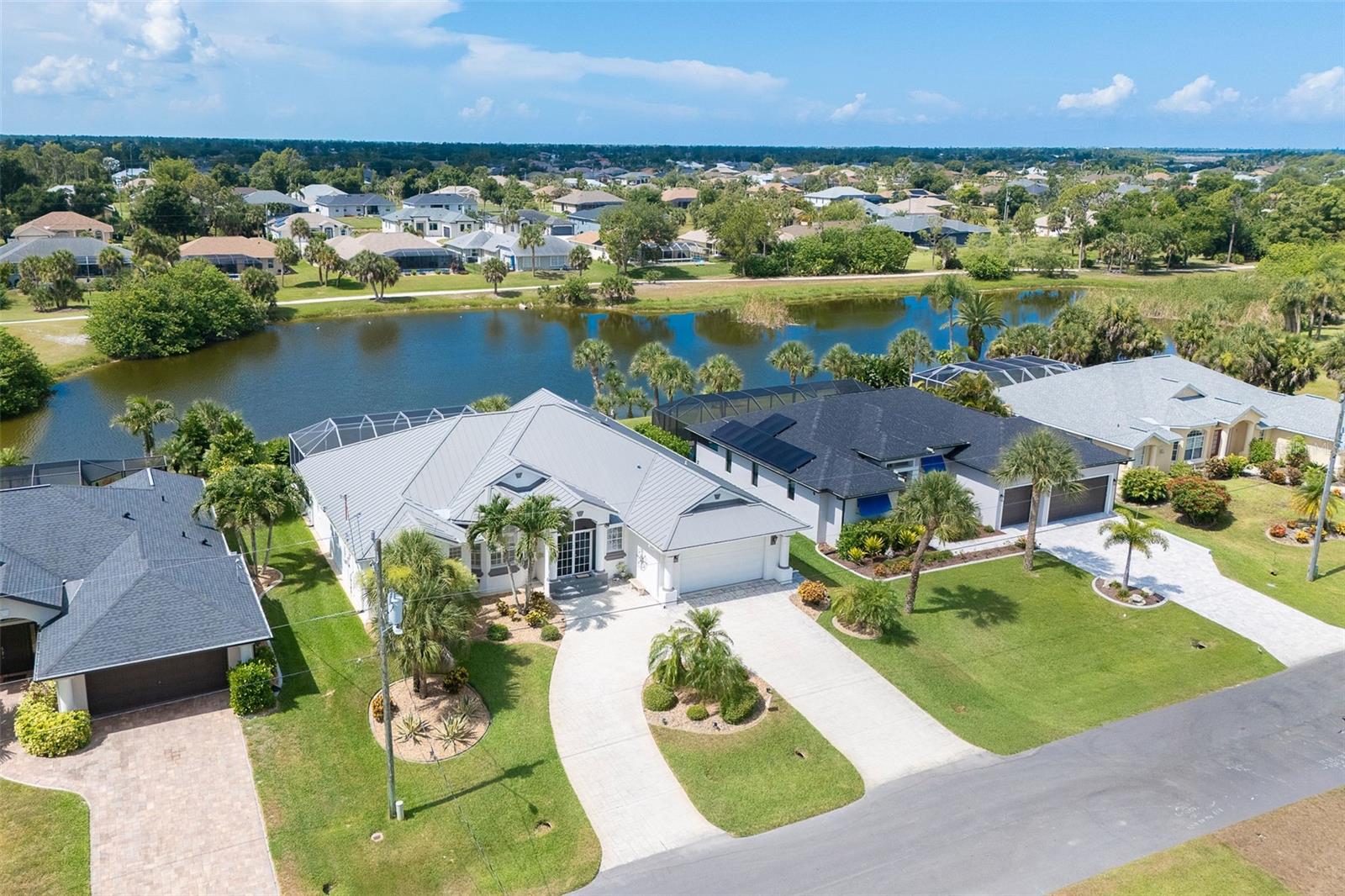 ROTONDA WEST LONG MEADOW - Residential