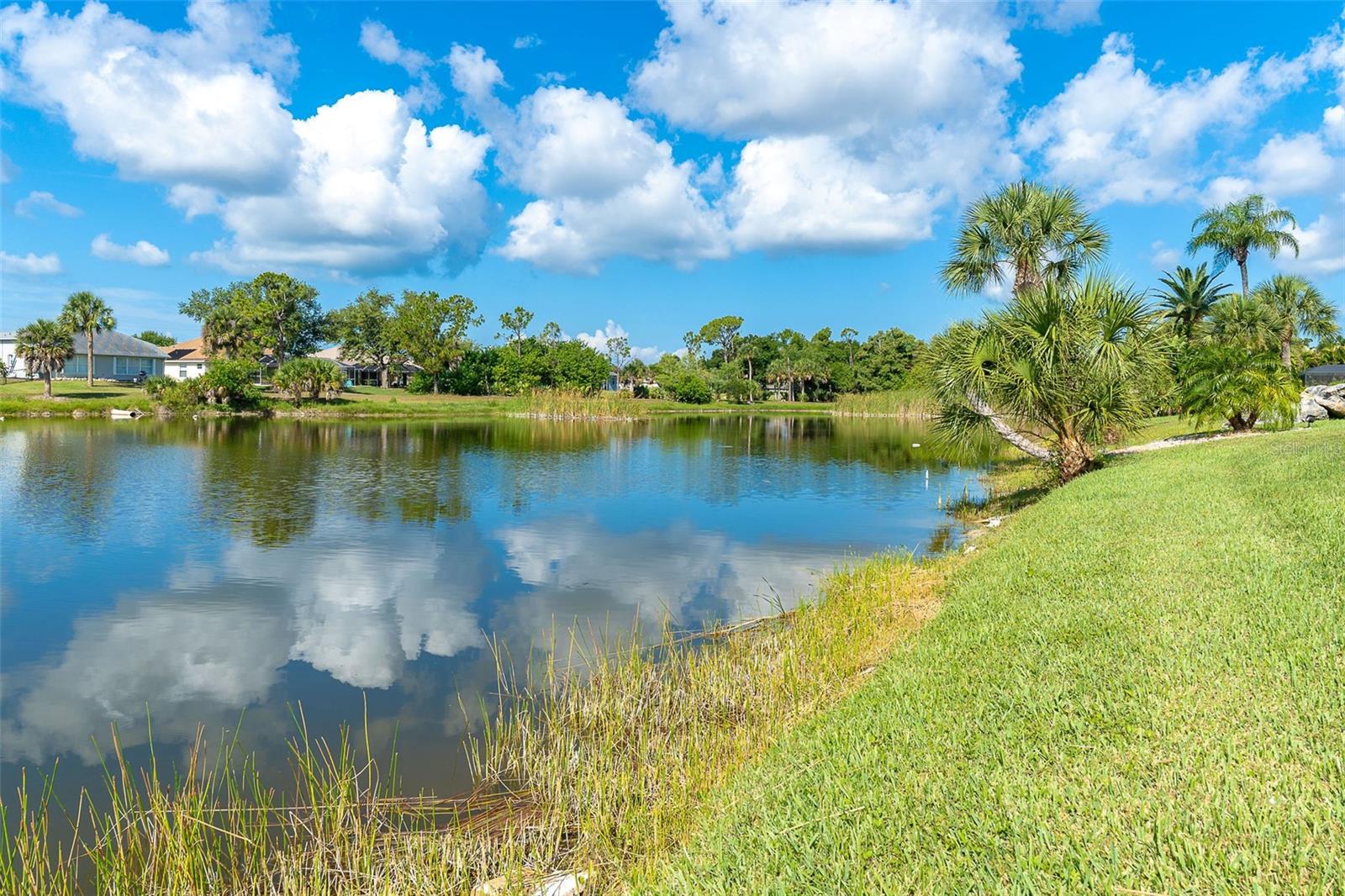 ROTONDA WEST LONG MEADOW - Residential
