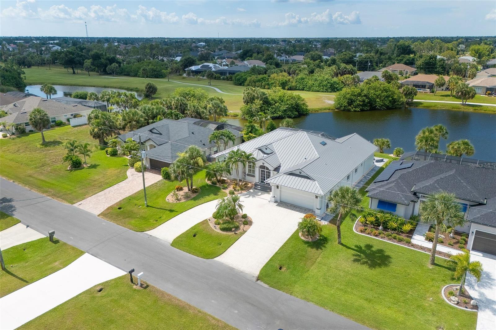 ROTONDA WEST LONG MEADOW - Residential