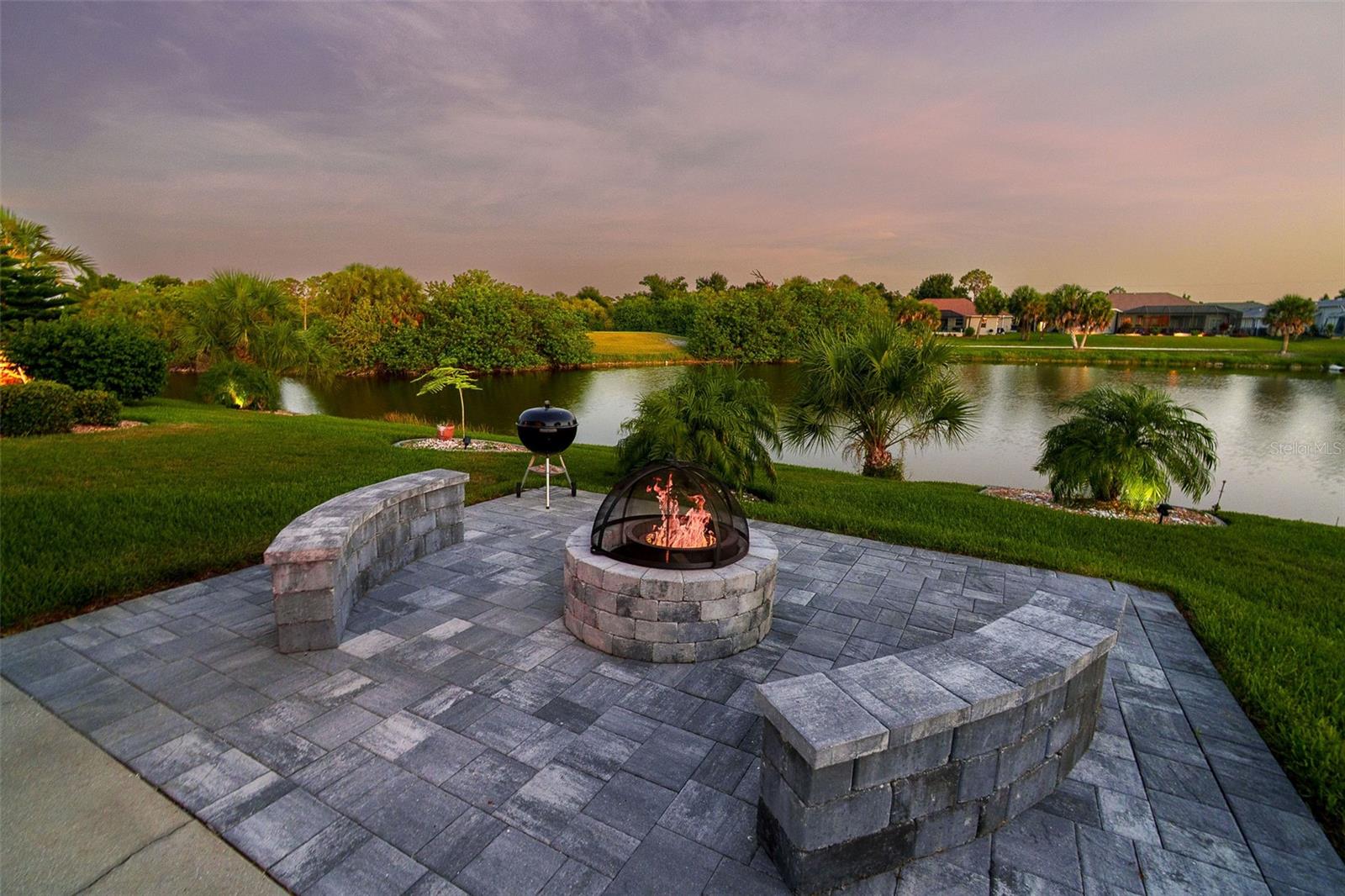 ROTONDA WEST LONG MEADOW - Residential