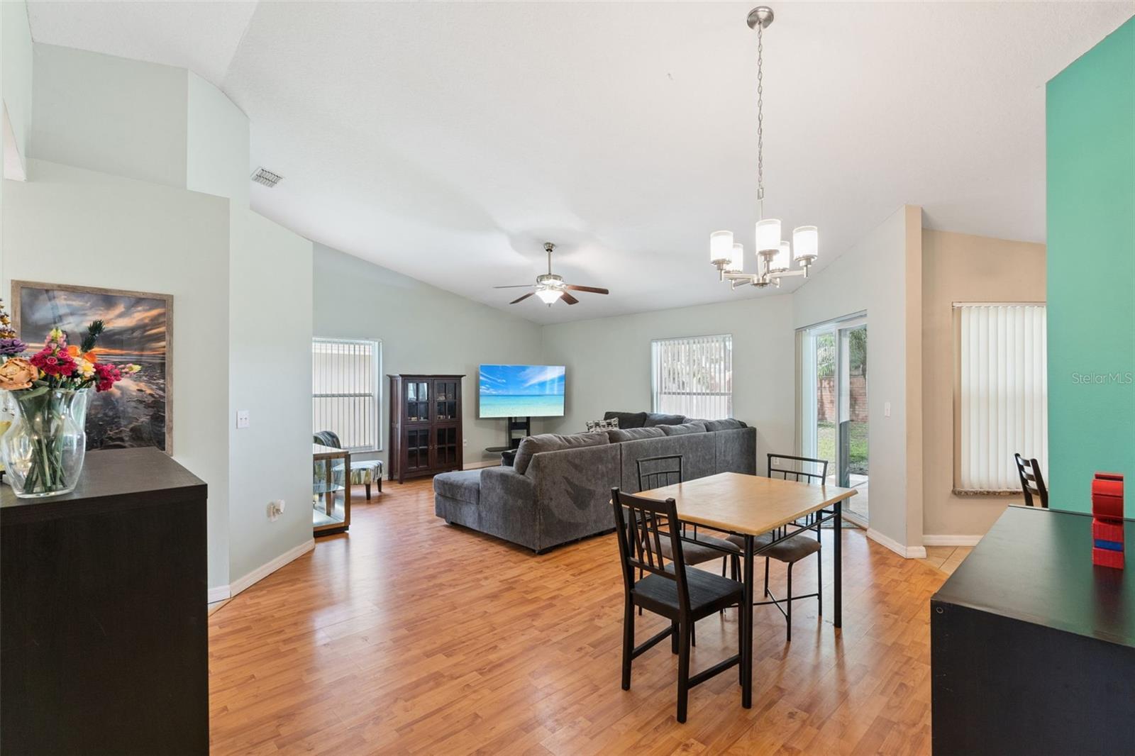 SILVER GLEN - Residential