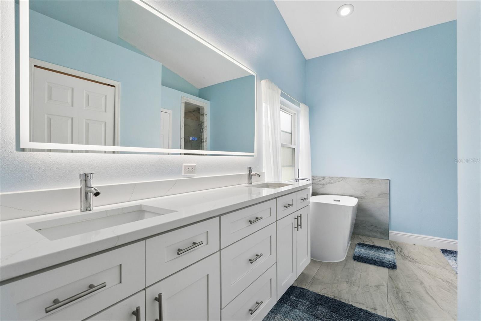 SILVER GLEN - Residential