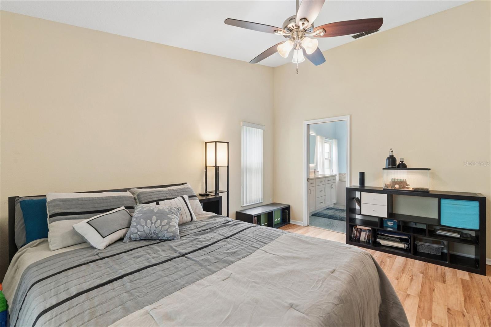 SILVER GLEN - Residential