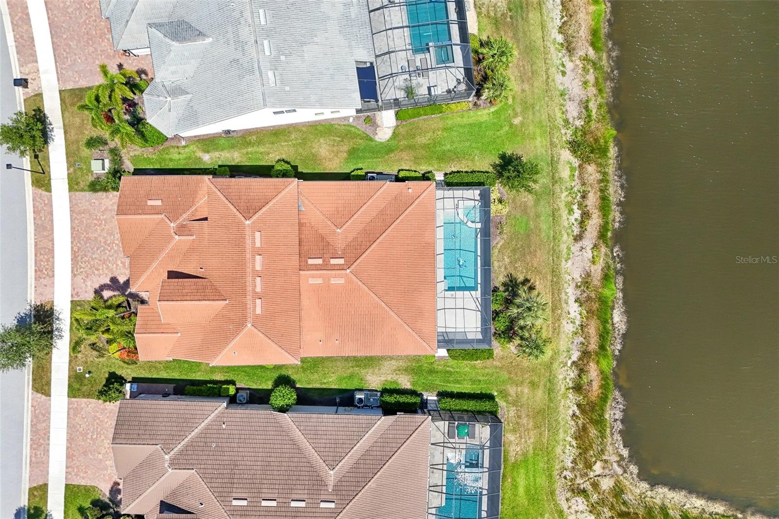 ISLANDWALK/THE WEST VLGS PH 8 - Residential