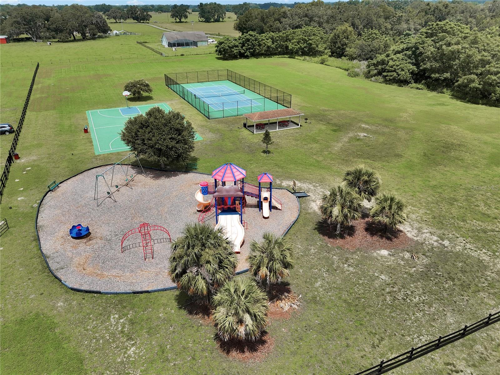 VILLAGES OF PARKWOOD - Residential