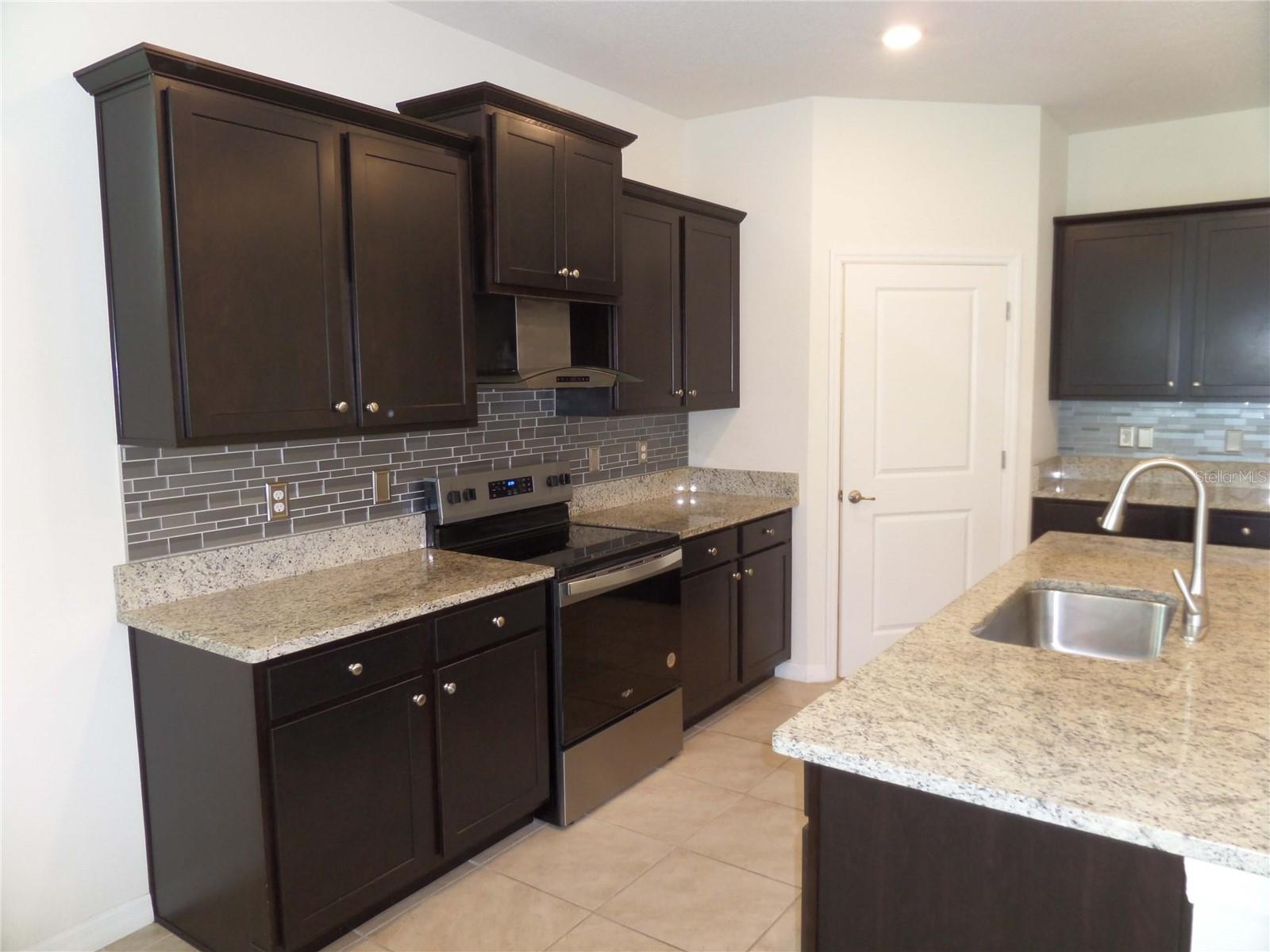 BEAUMONT PH 1 - Residential Lease