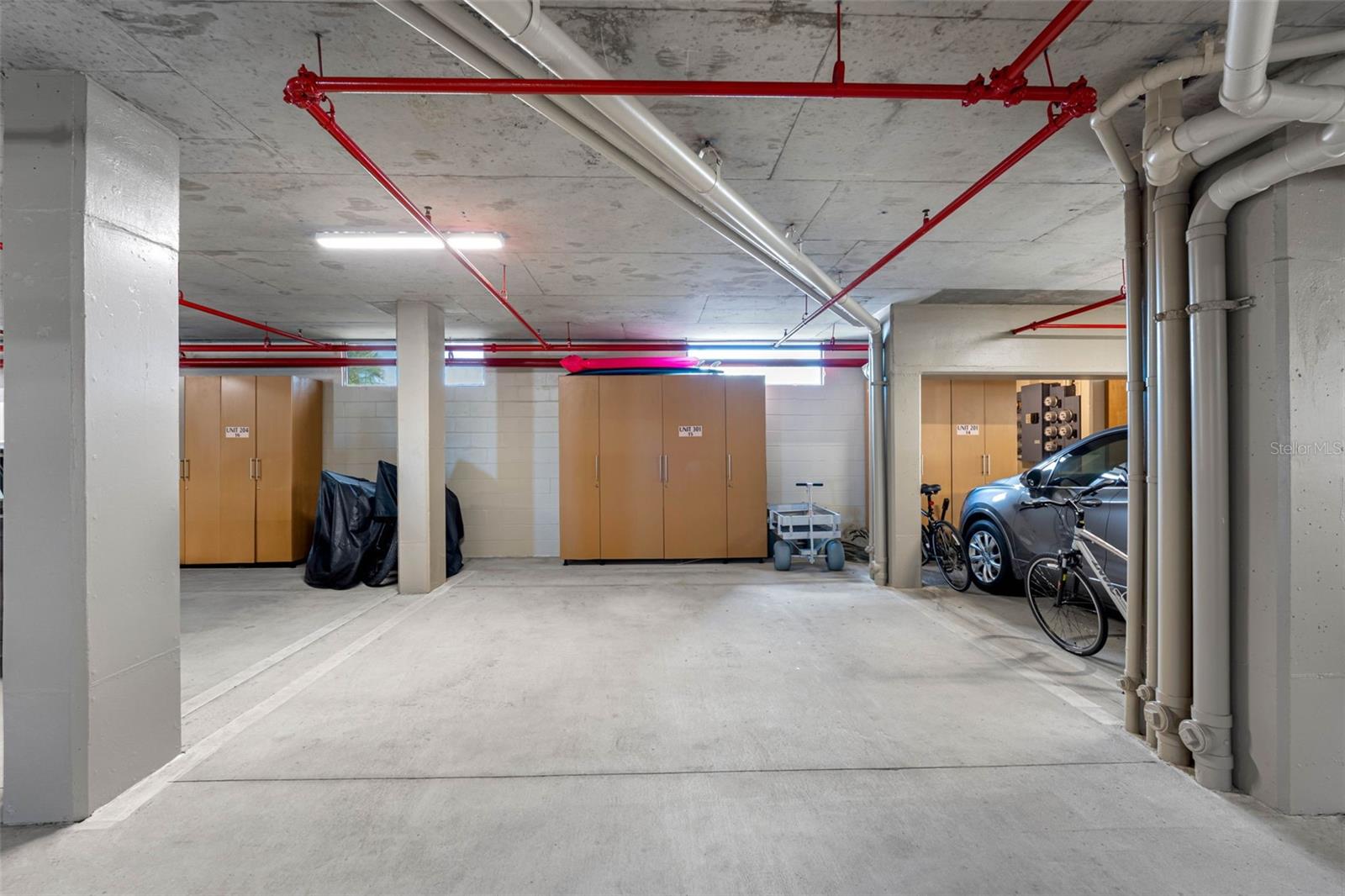 WESTVIEW GRANDE CONDO THE - Residential