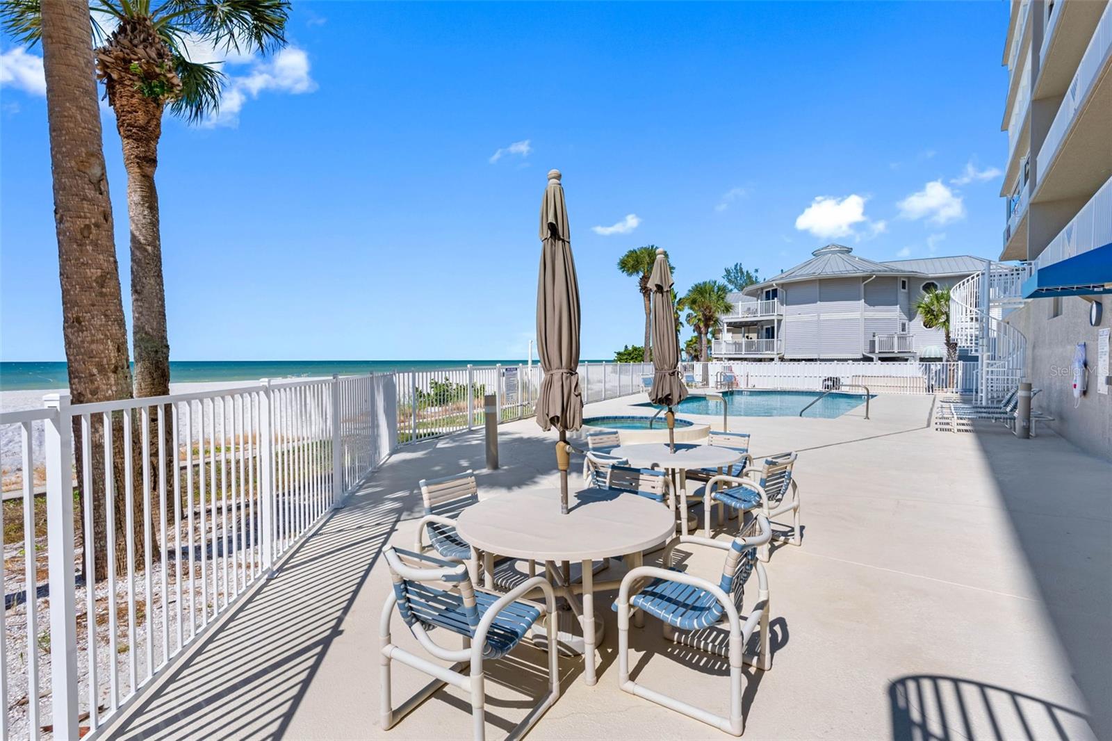 WESTVIEW GRANDE CONDO THE - Residential