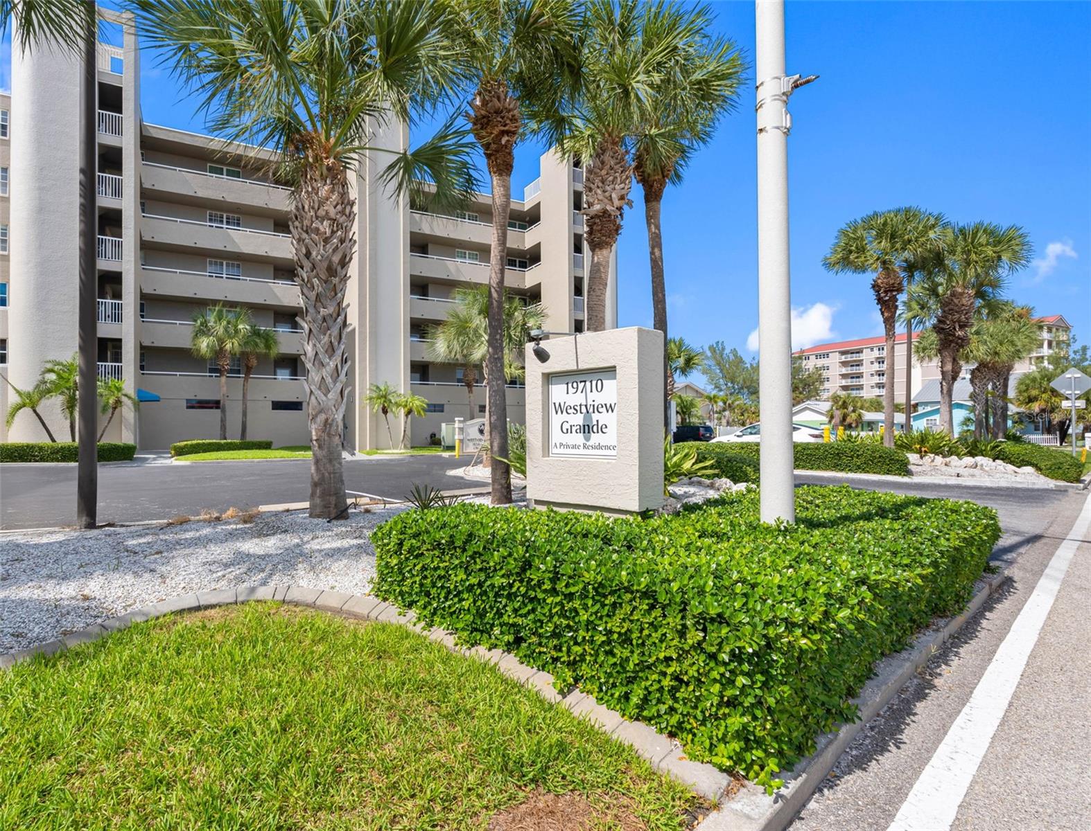 WESTVIEW GRANDE CONDO THE - Residential