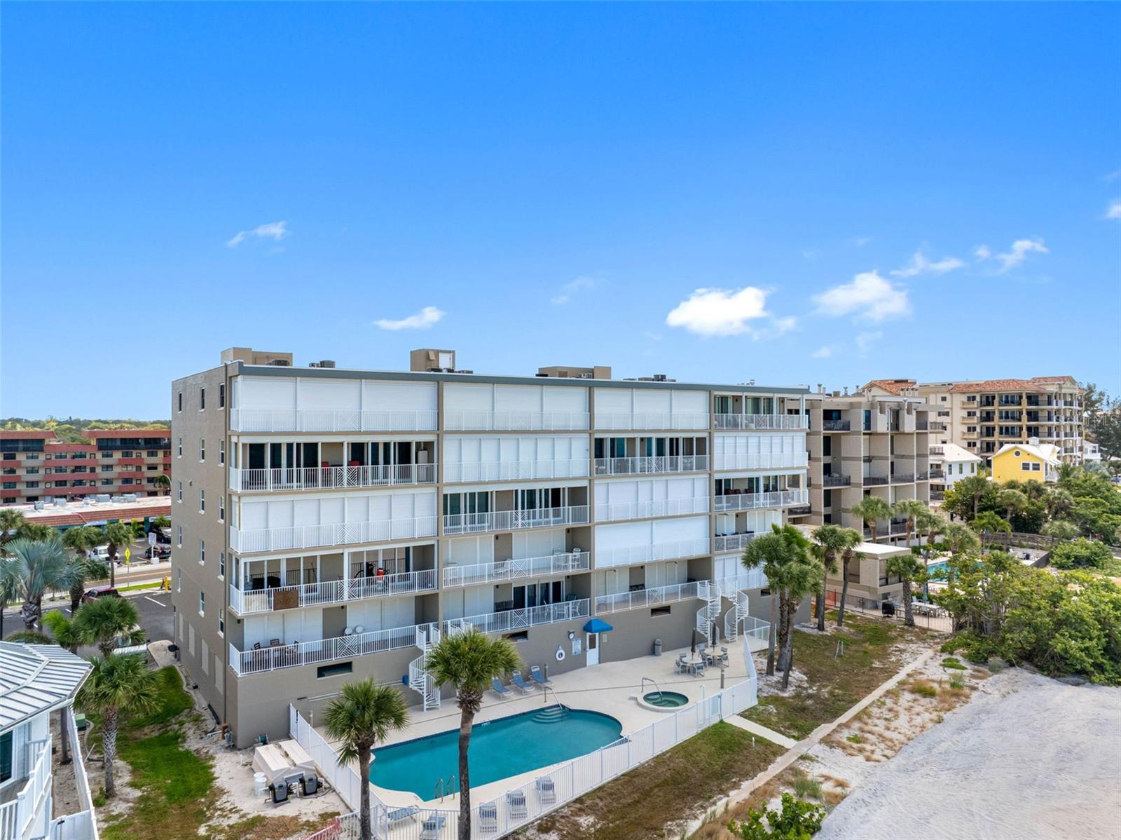WESTVIEW GRANDE CONDO THE - Residential