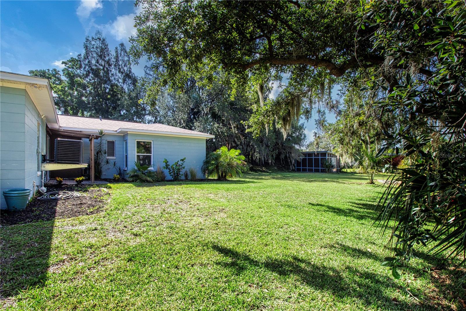 FLORIDA GARDEN LANDS REV M - Residential