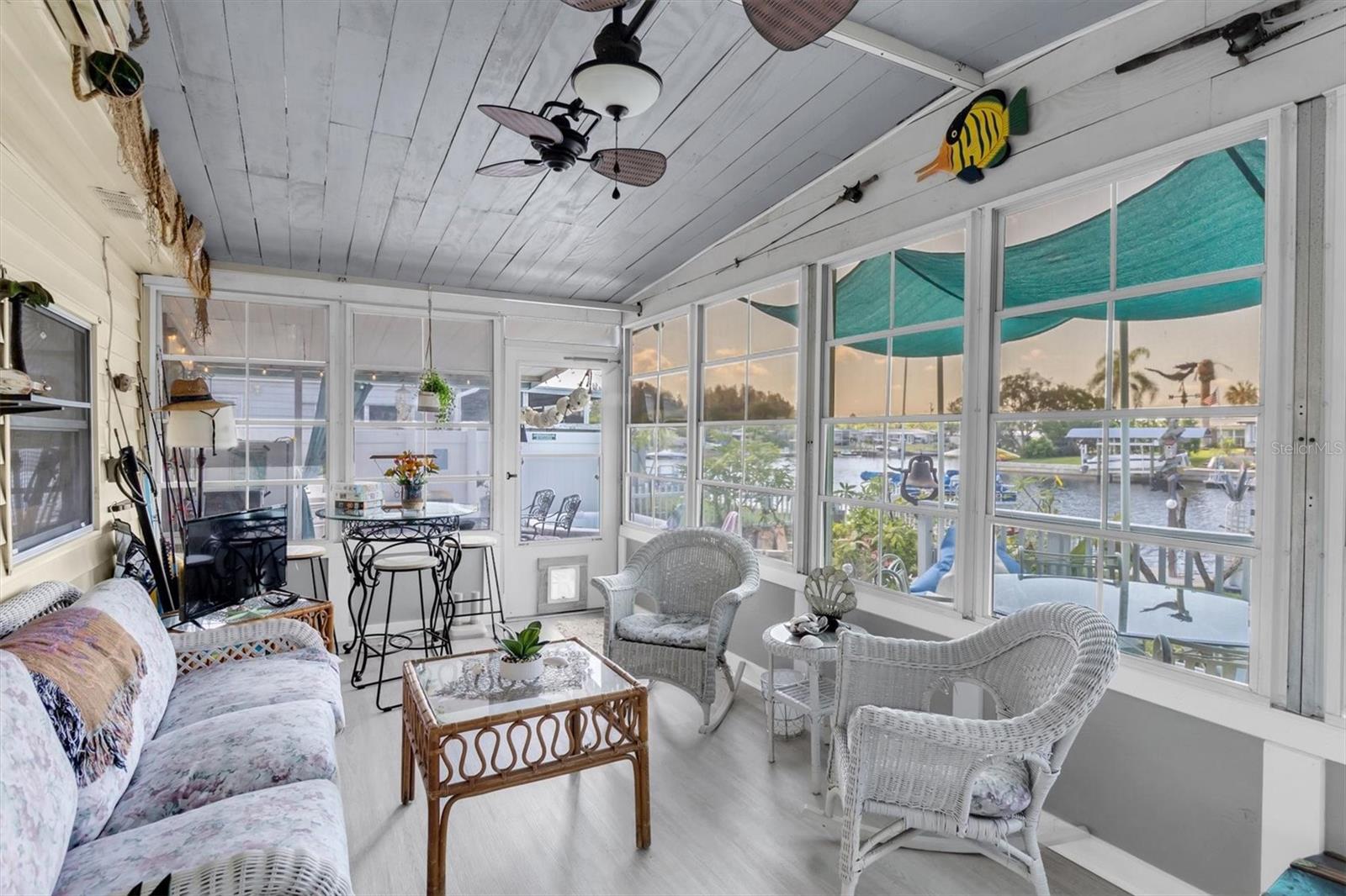SIGNAL COVE - Residential