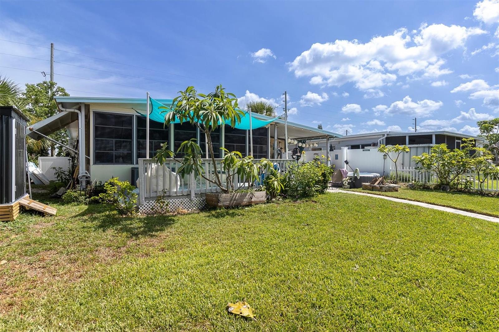 SIGNAL COVE - Residential