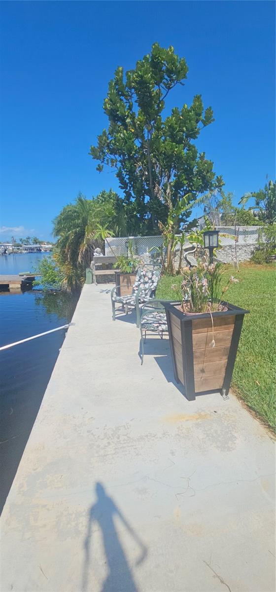 SIGNAL COVE - Residential