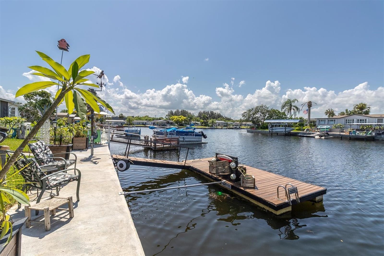 SIGNAL COVE - Residential