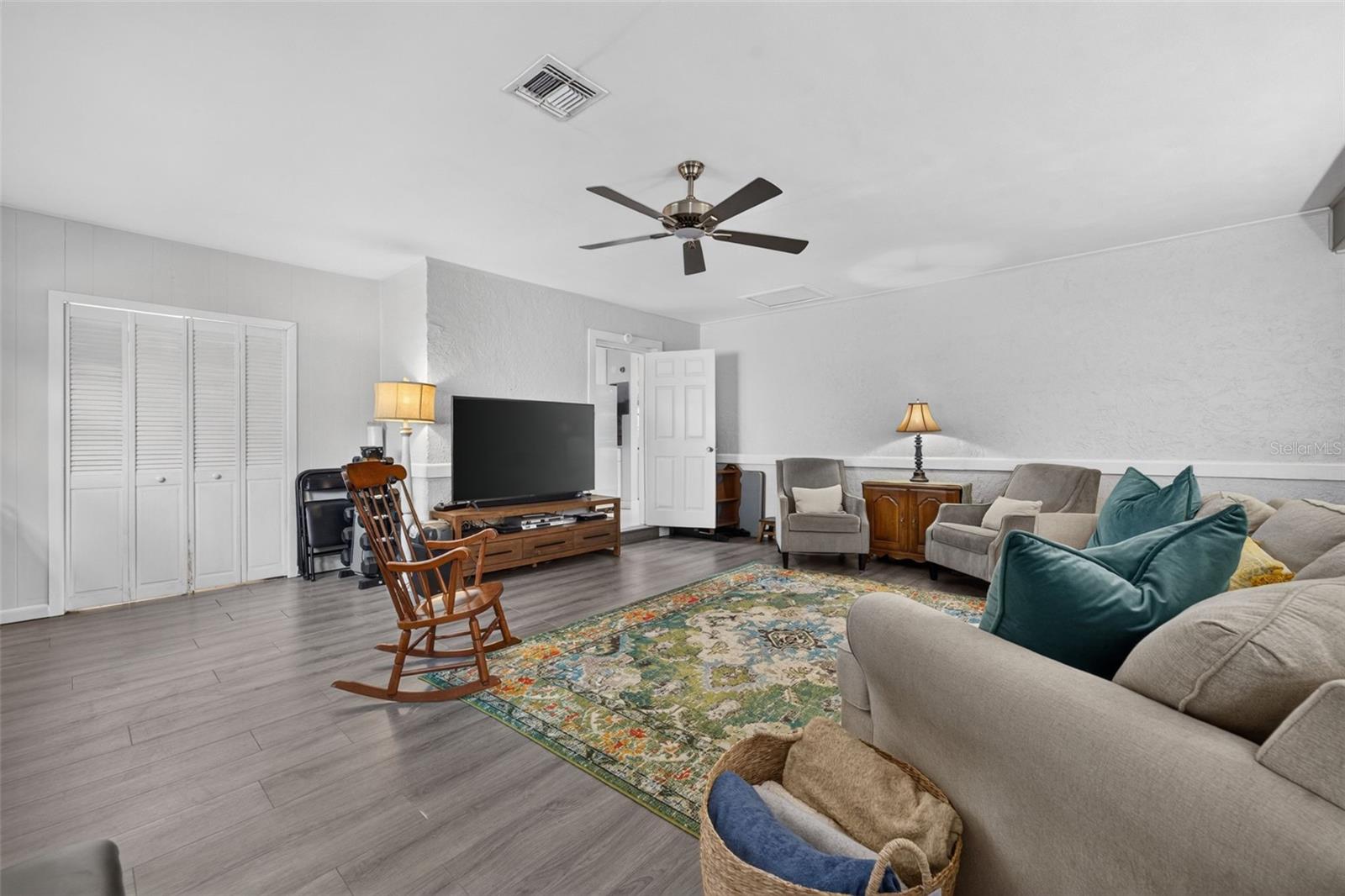 OAKLAND ESTATES 1ST SEC - Residential