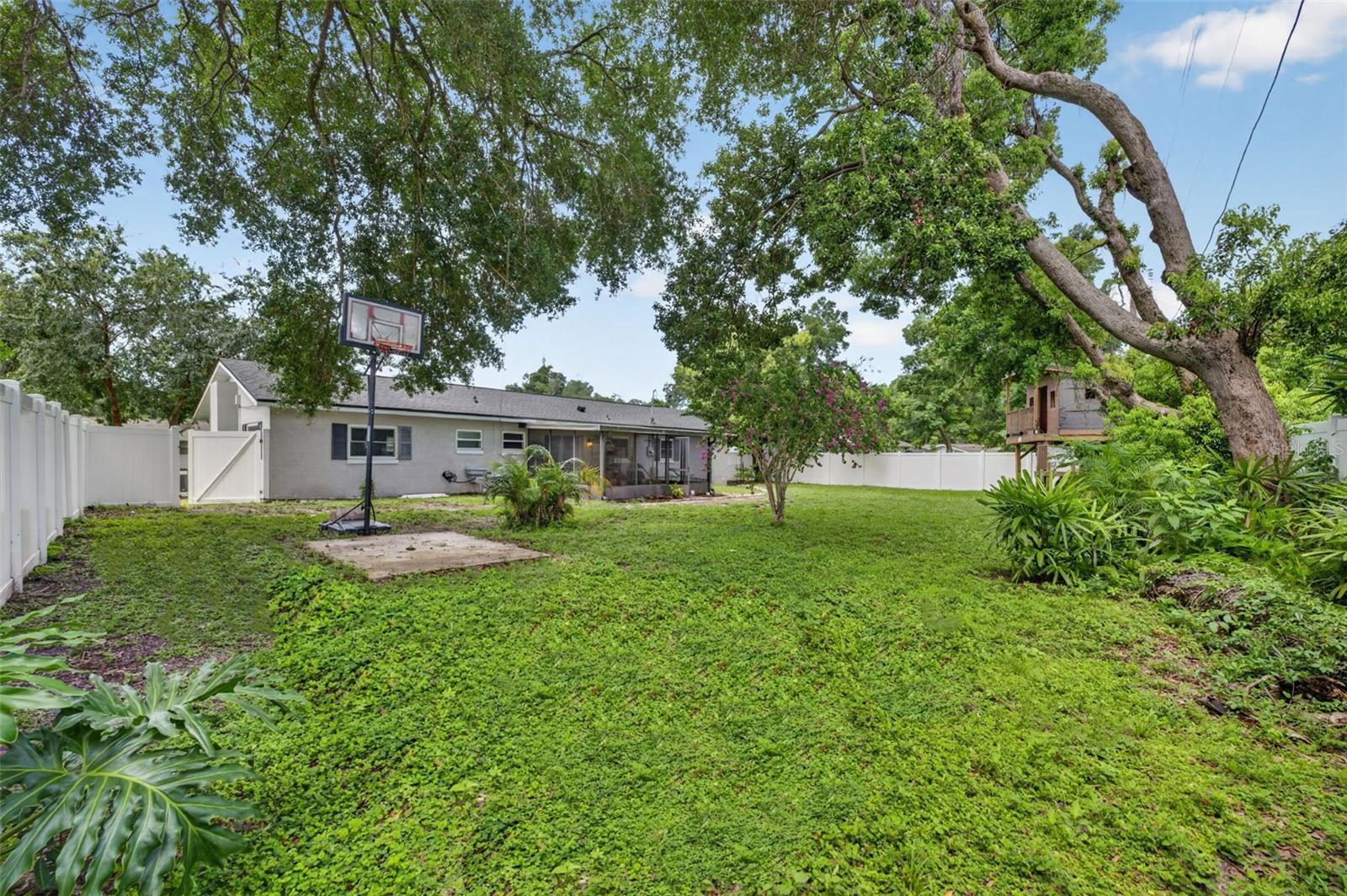 OAKLAND ESTATES 1ST SEC - Residential