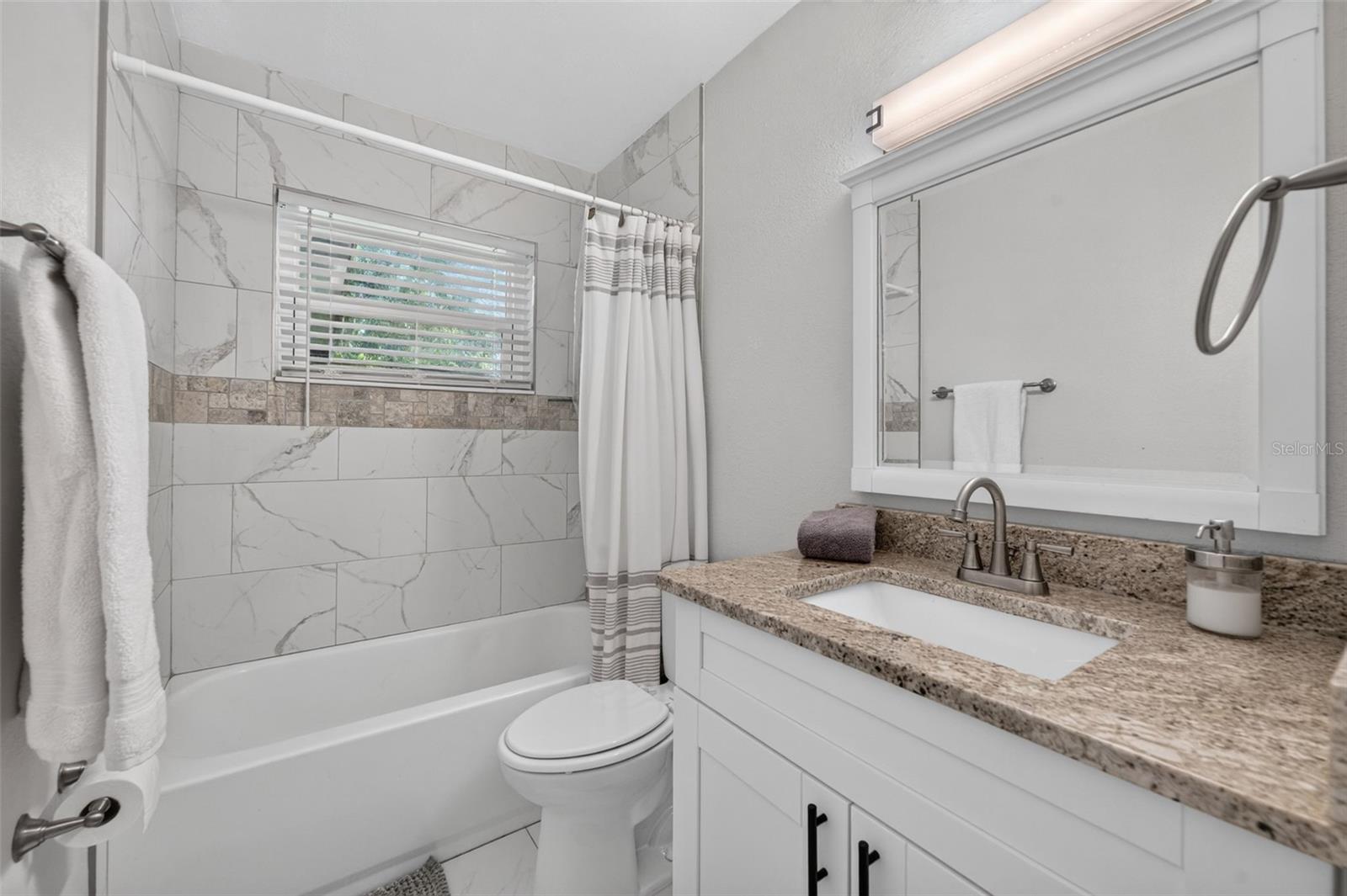 OAKLAND ESTATES 1ST SEC - Residential