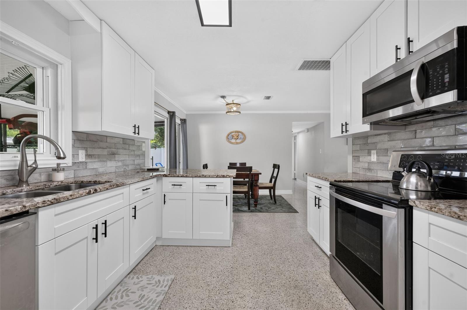 OAKLAND ESTATES 1ST SEC - Residential