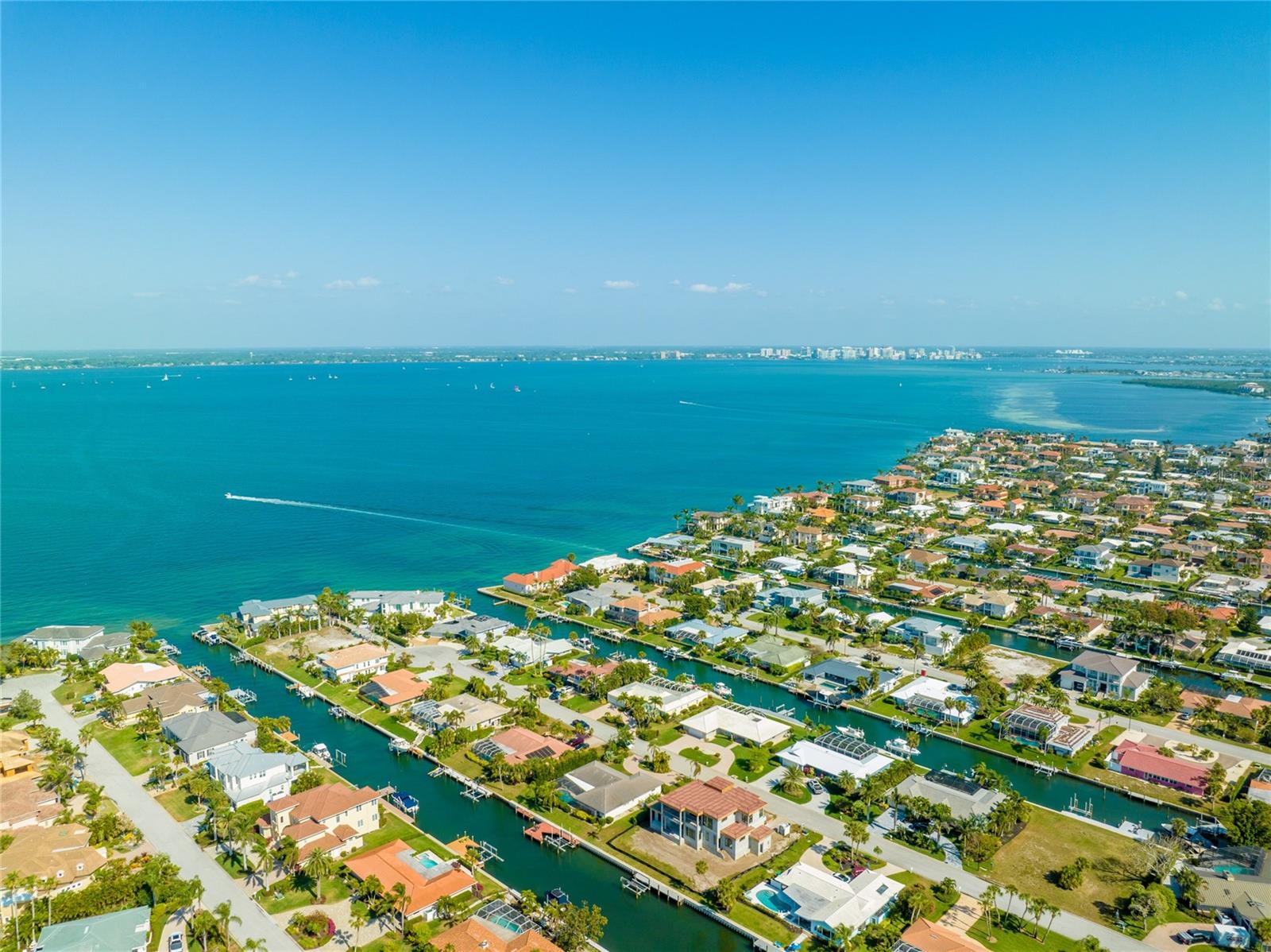 COUNTRY CLUB SHORES SEC 03 - Residential