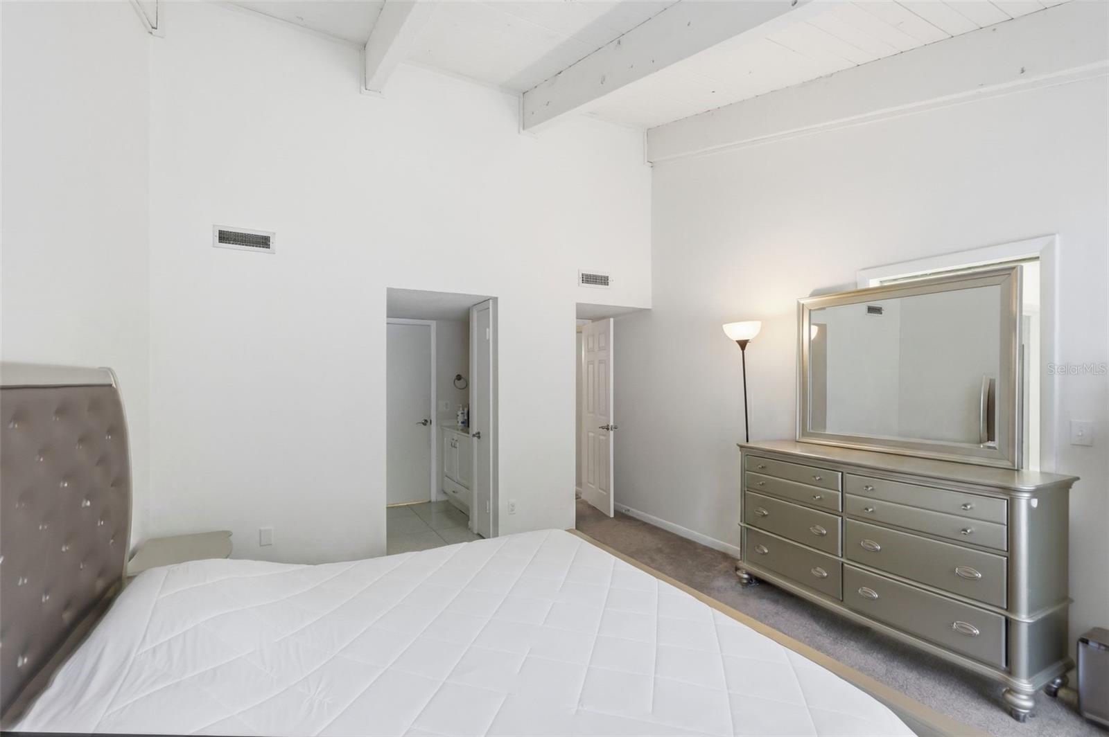 FAIRWAY VILLAS - Residential