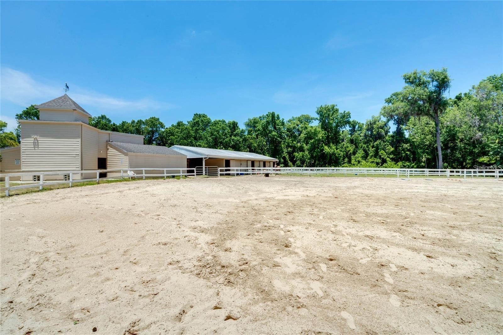 FAIRWAY VILLAS - Residential