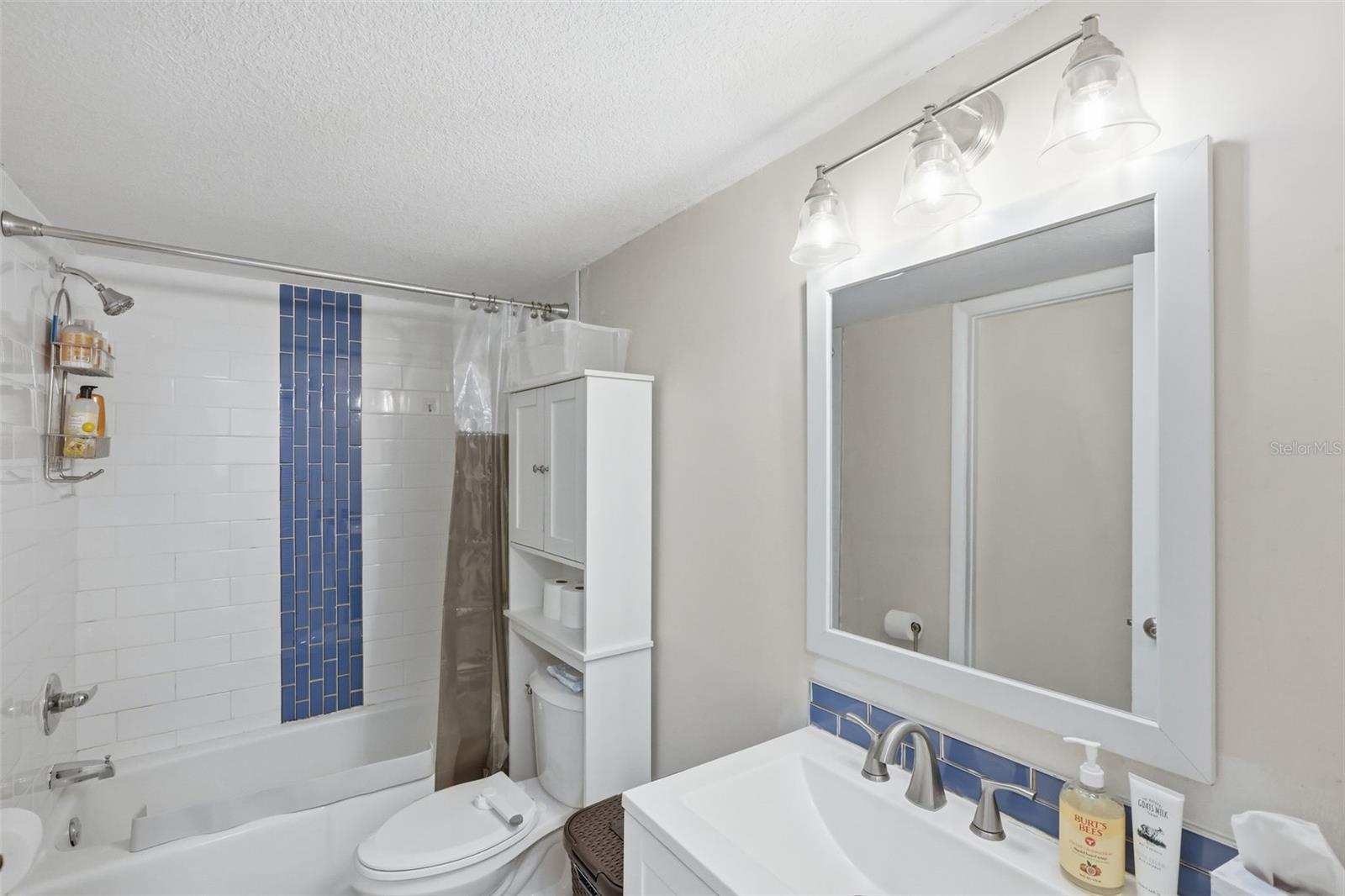 FAIRWAY VILLAS - Residential
