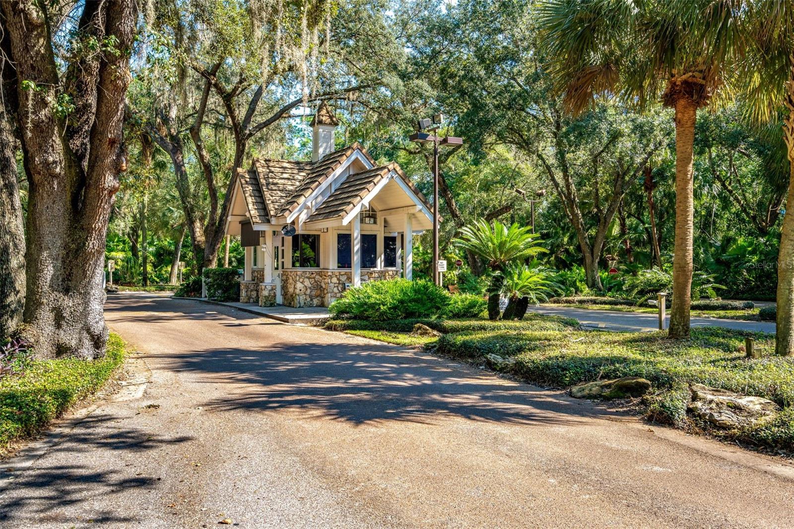 FAIRWAY VILLAS - Residential