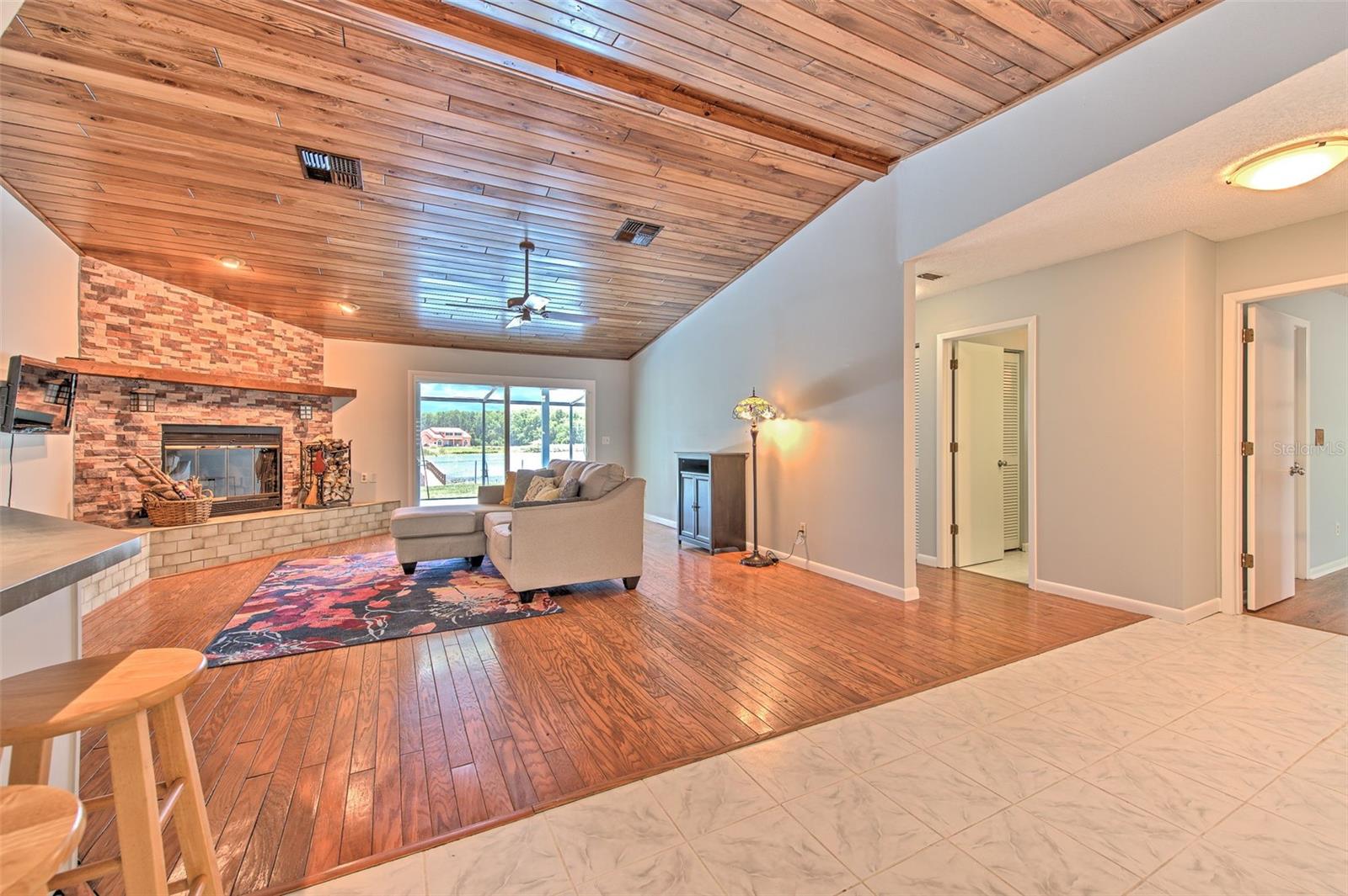 LAKE PADGETT SOUTH - Residential