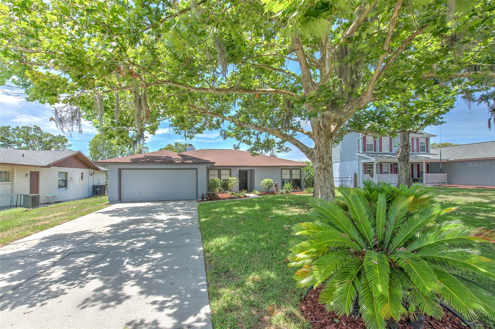 LAKE PADGETT SOUTH - Residential