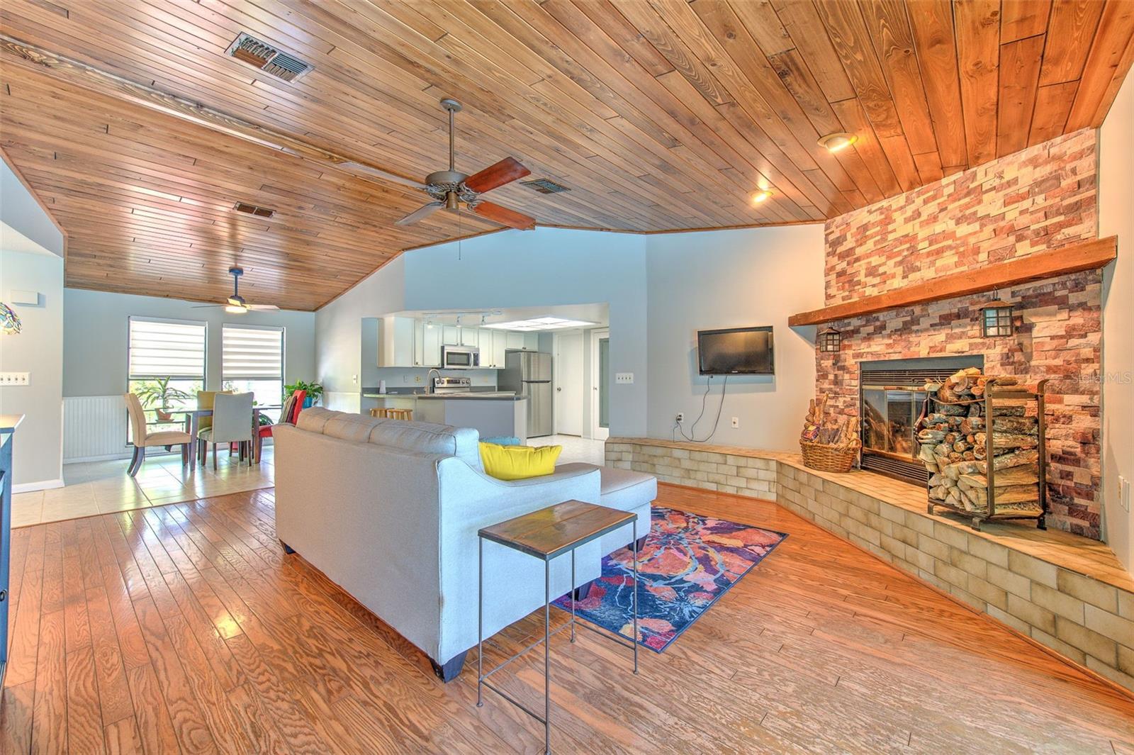 LAKE PADGETT SOUTH - Residential