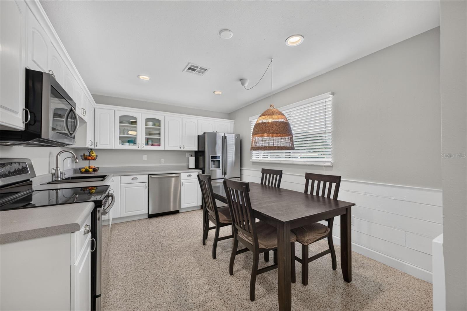 NEW LEISURES LAKES - Residential