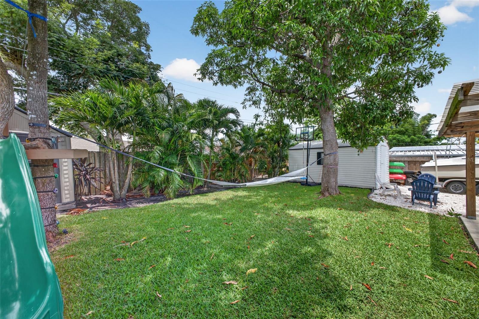 NEW LEISURES LAKES - Residential