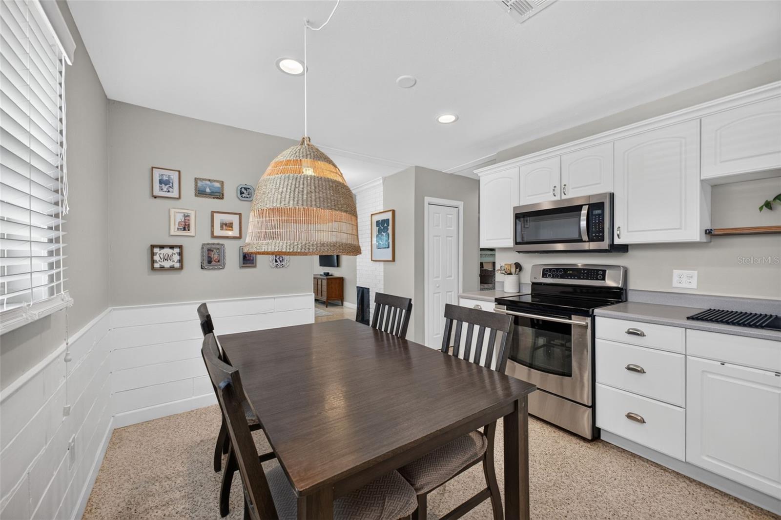 NEW LEISURES LAKES - Residential