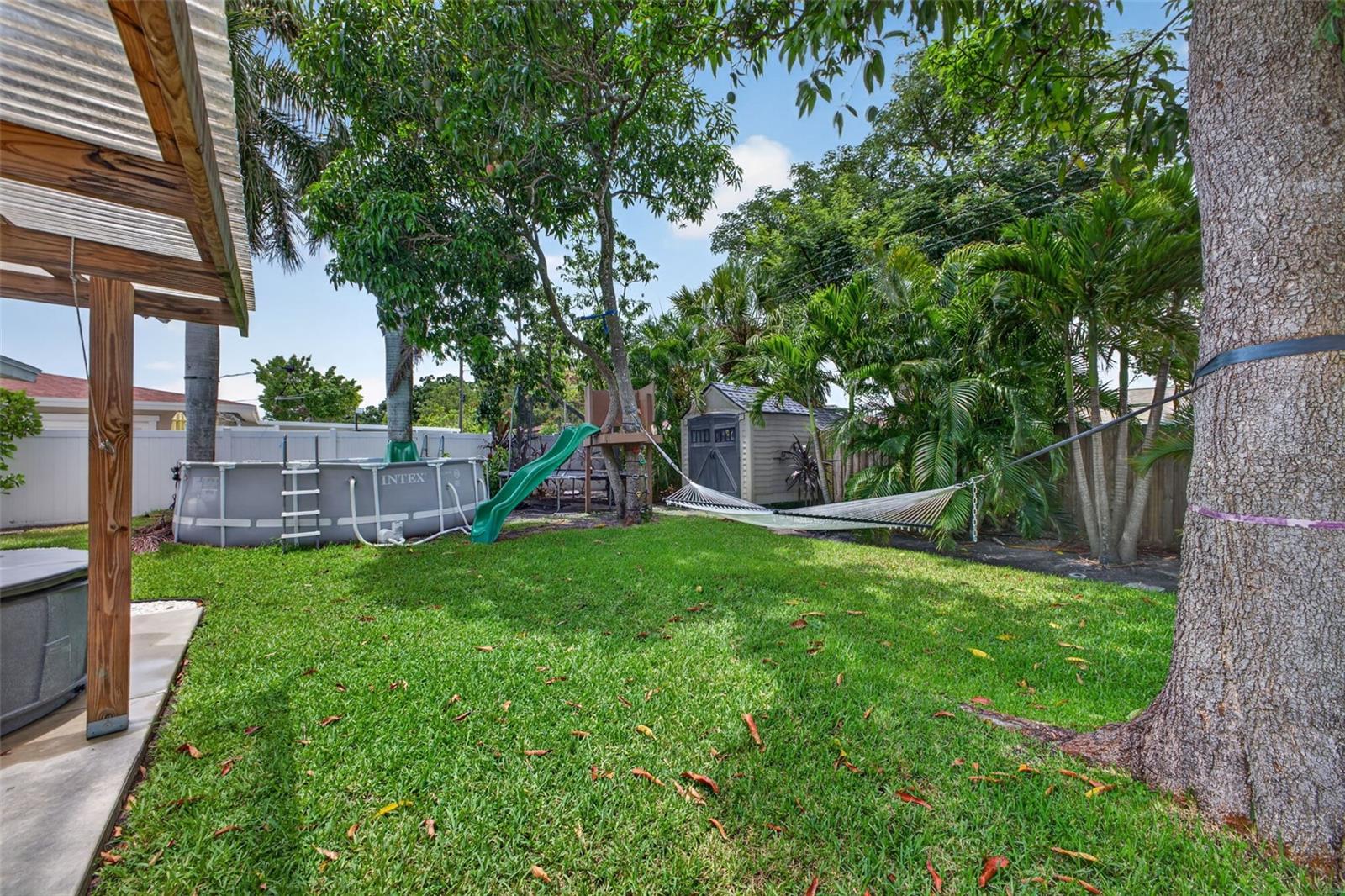 NEW LEISURES LAKES - Residential