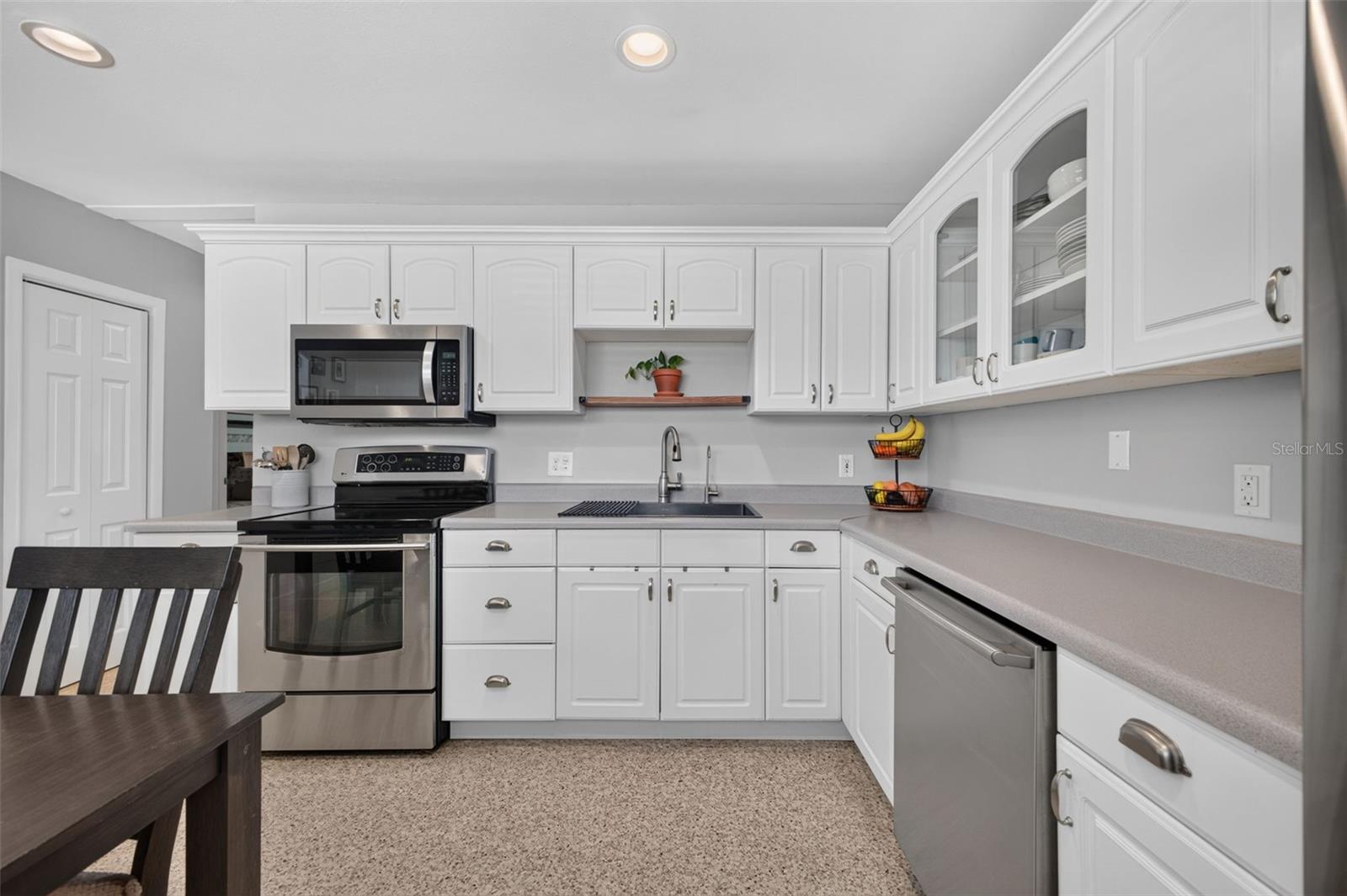 NEW LEISURES LAKES - Residential