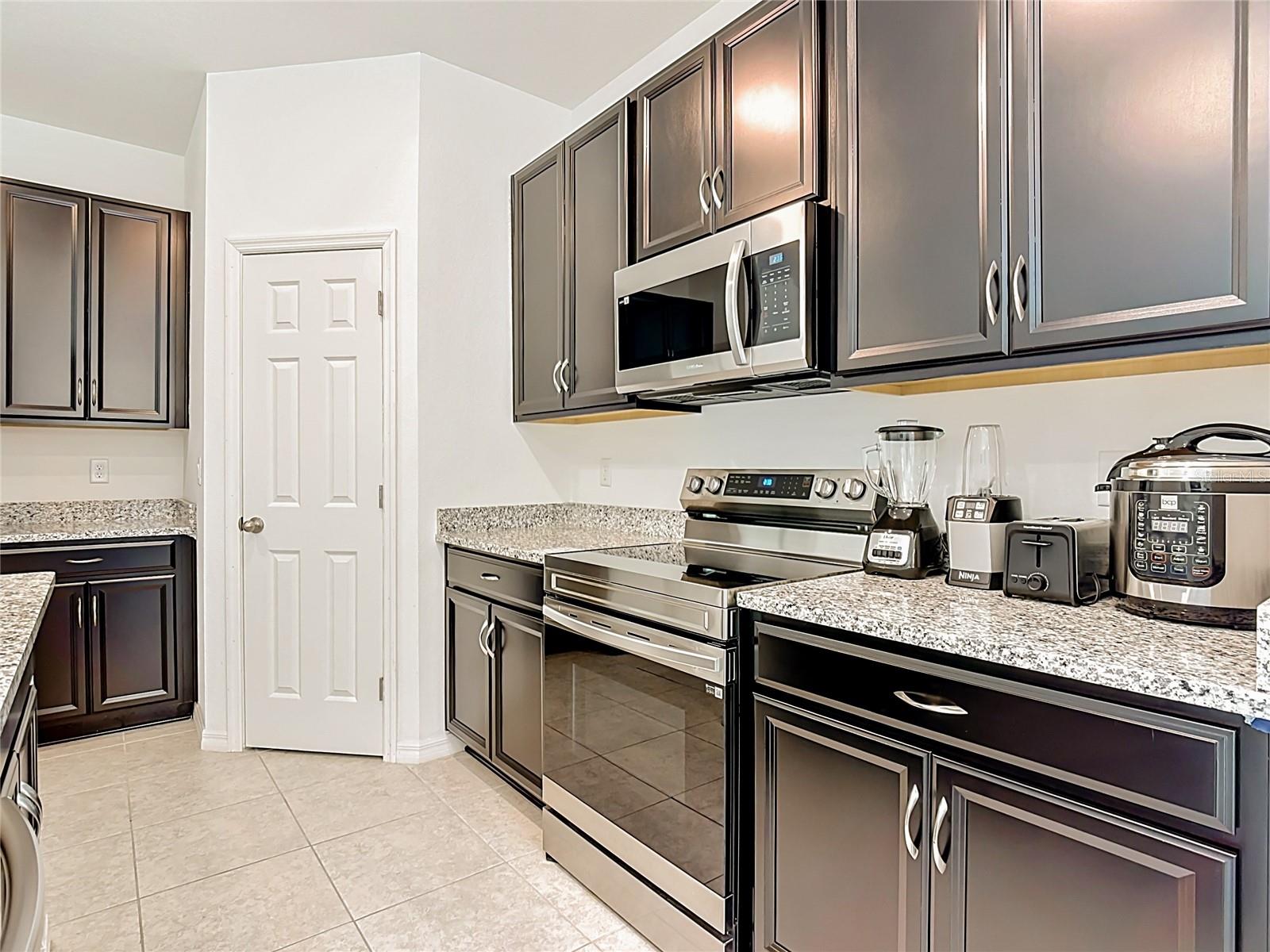 WEST VILLAGE - Residential