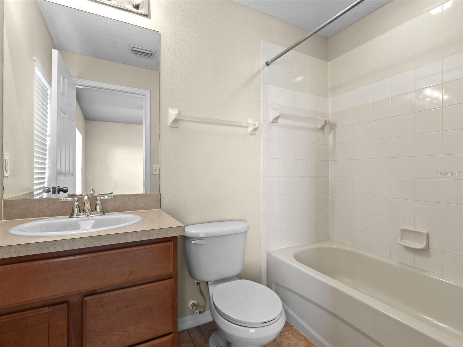 LAKE BRANDON PRCL 113 - Residential Lease