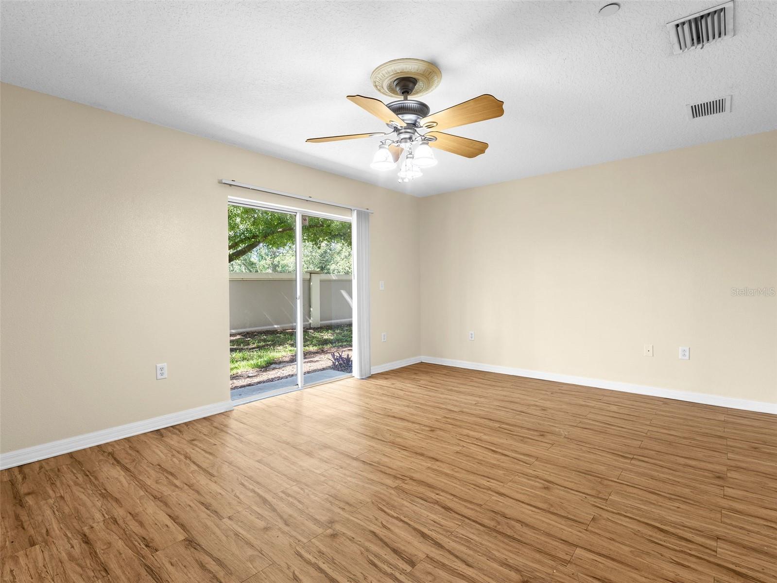 LAKE BRANDON PRCL 113 - Residential Lease