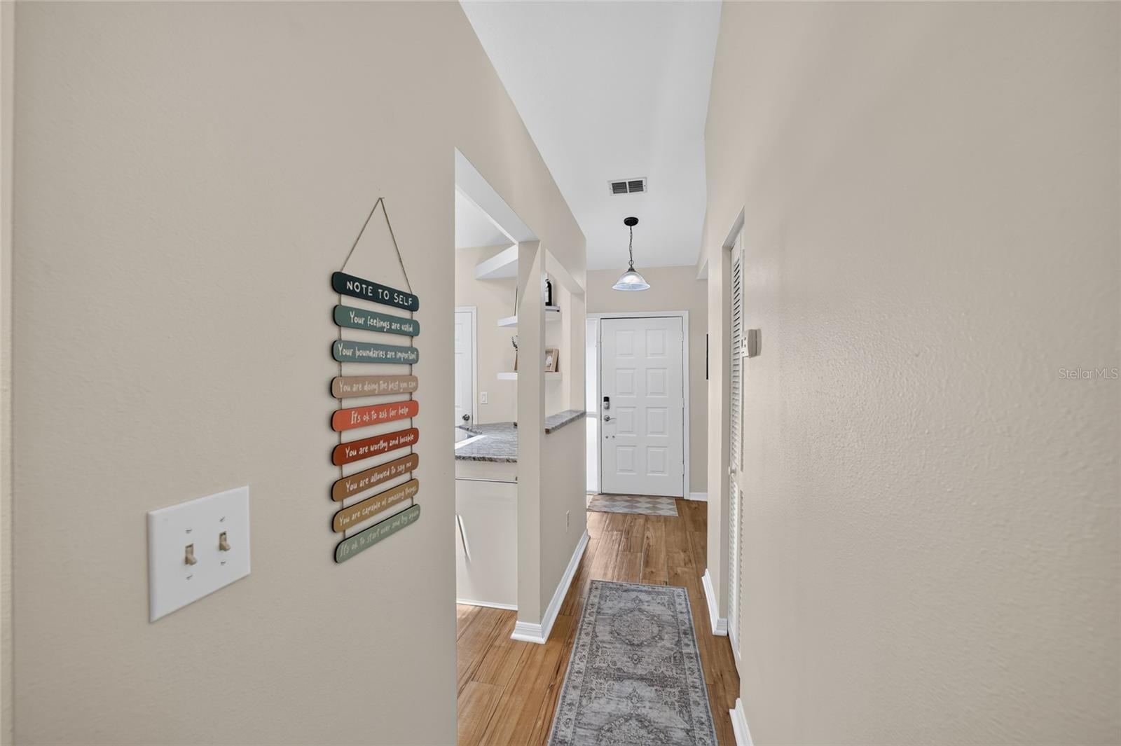 MAGNOLIA GARDEN VILLAS OR 1412/521 - Residential