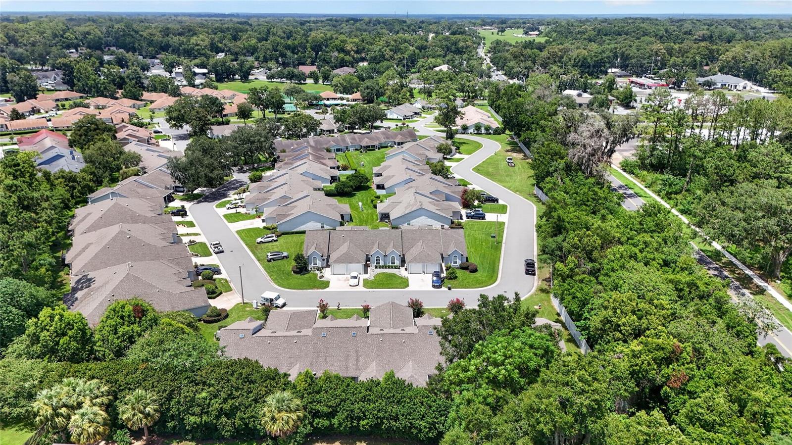 MAGNOLIA GARDEN VILLAS OR 1412/521 - Residential