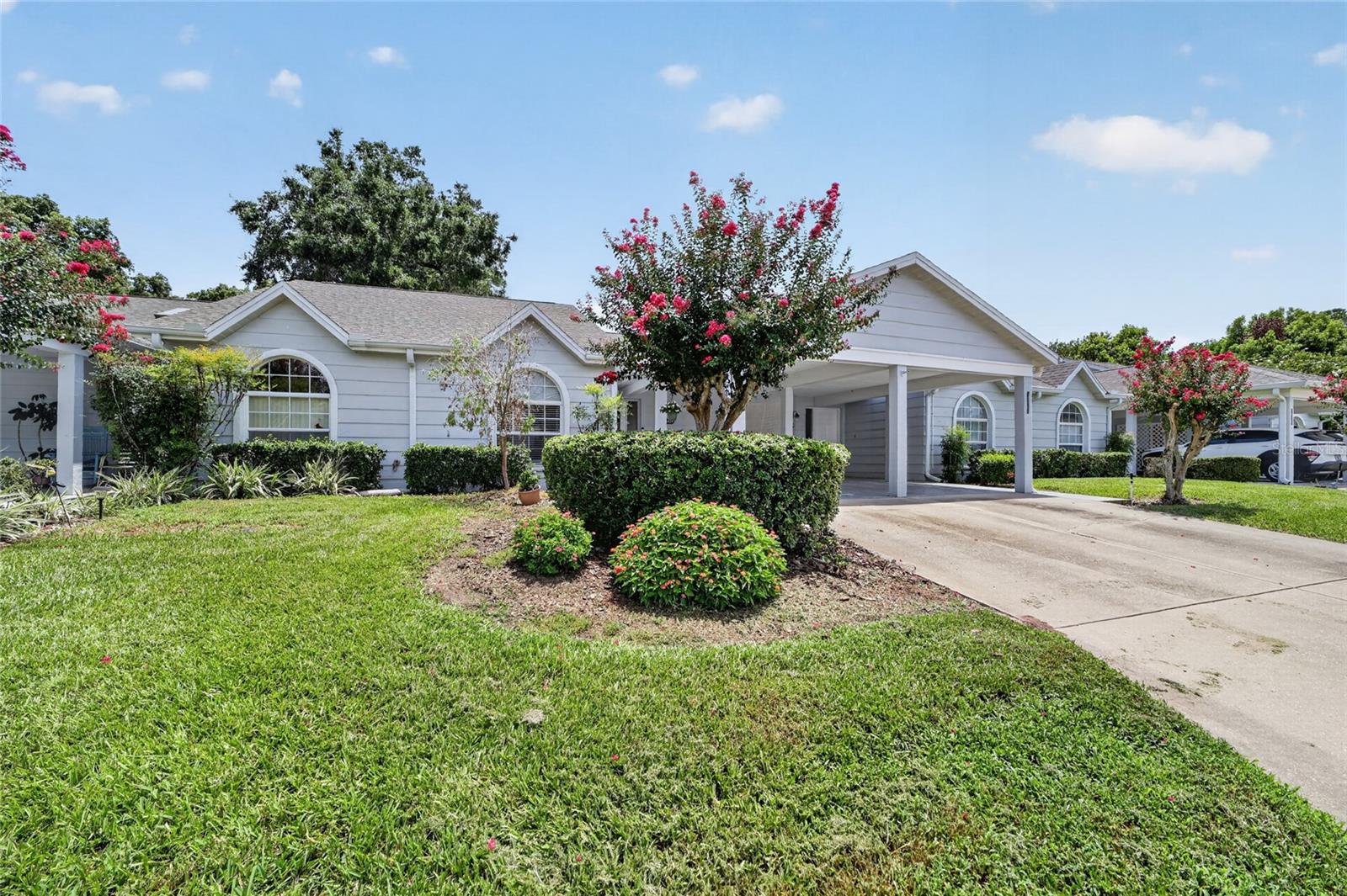 MAGNOLIA GARDEN VILLAS OR 1412/521 - Residential