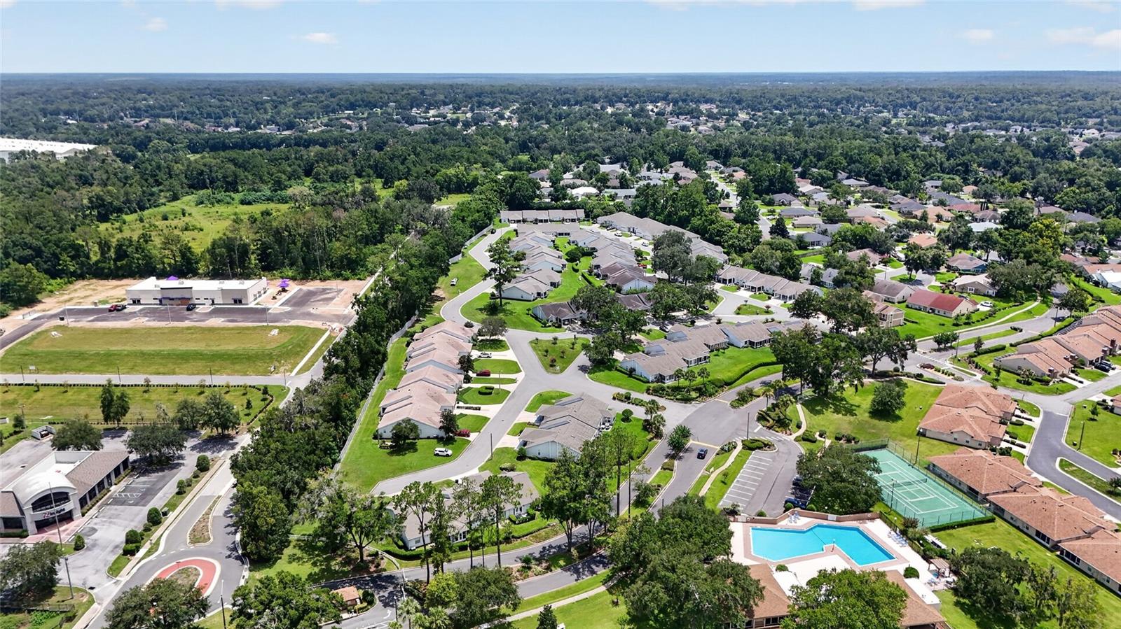 MAGNOLIA GARDEN VILLAS OR 1412/521 - Residential