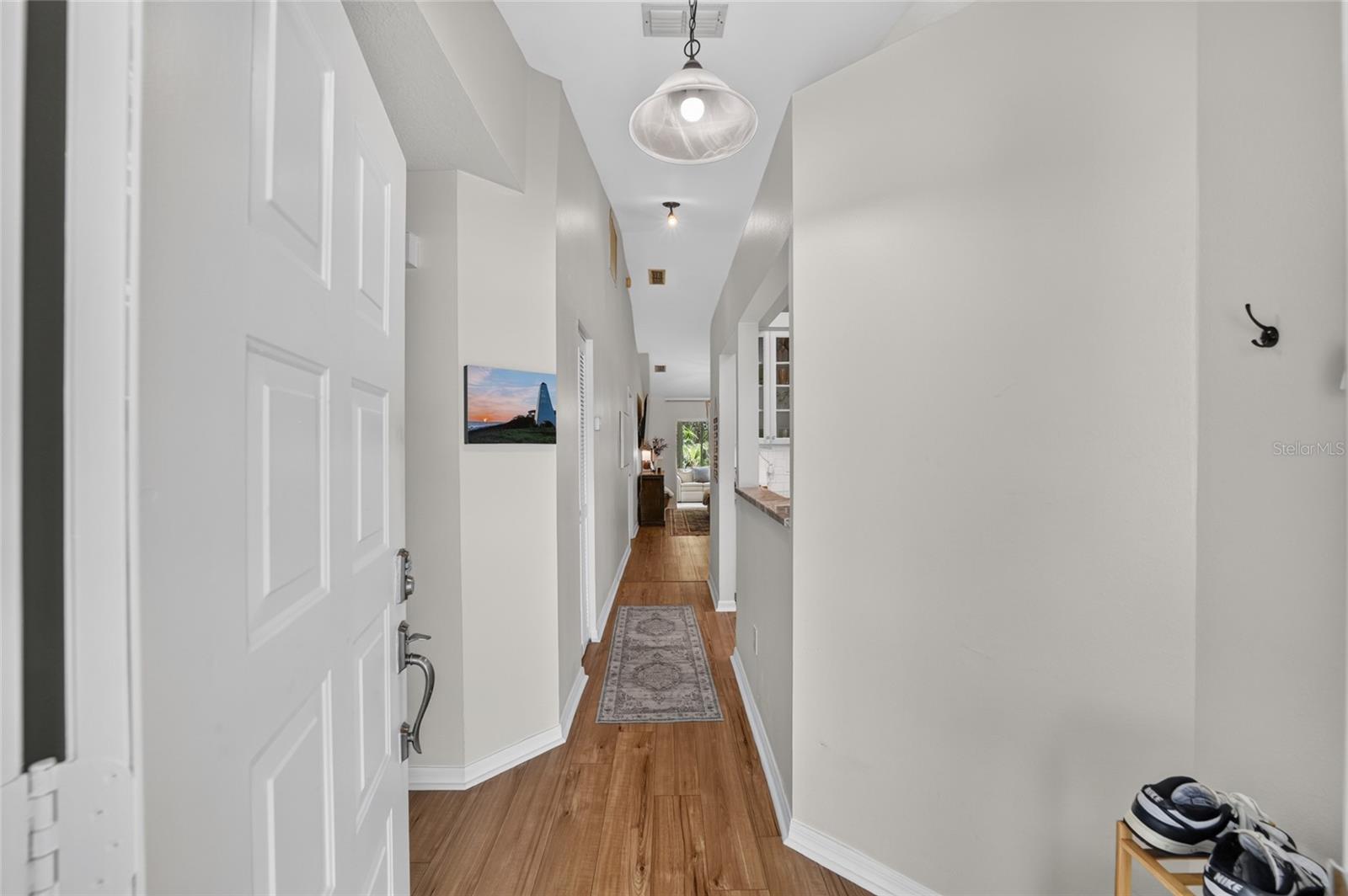 MAGNOLIA GARDEN VILLAS OR 1412/521 - Residential