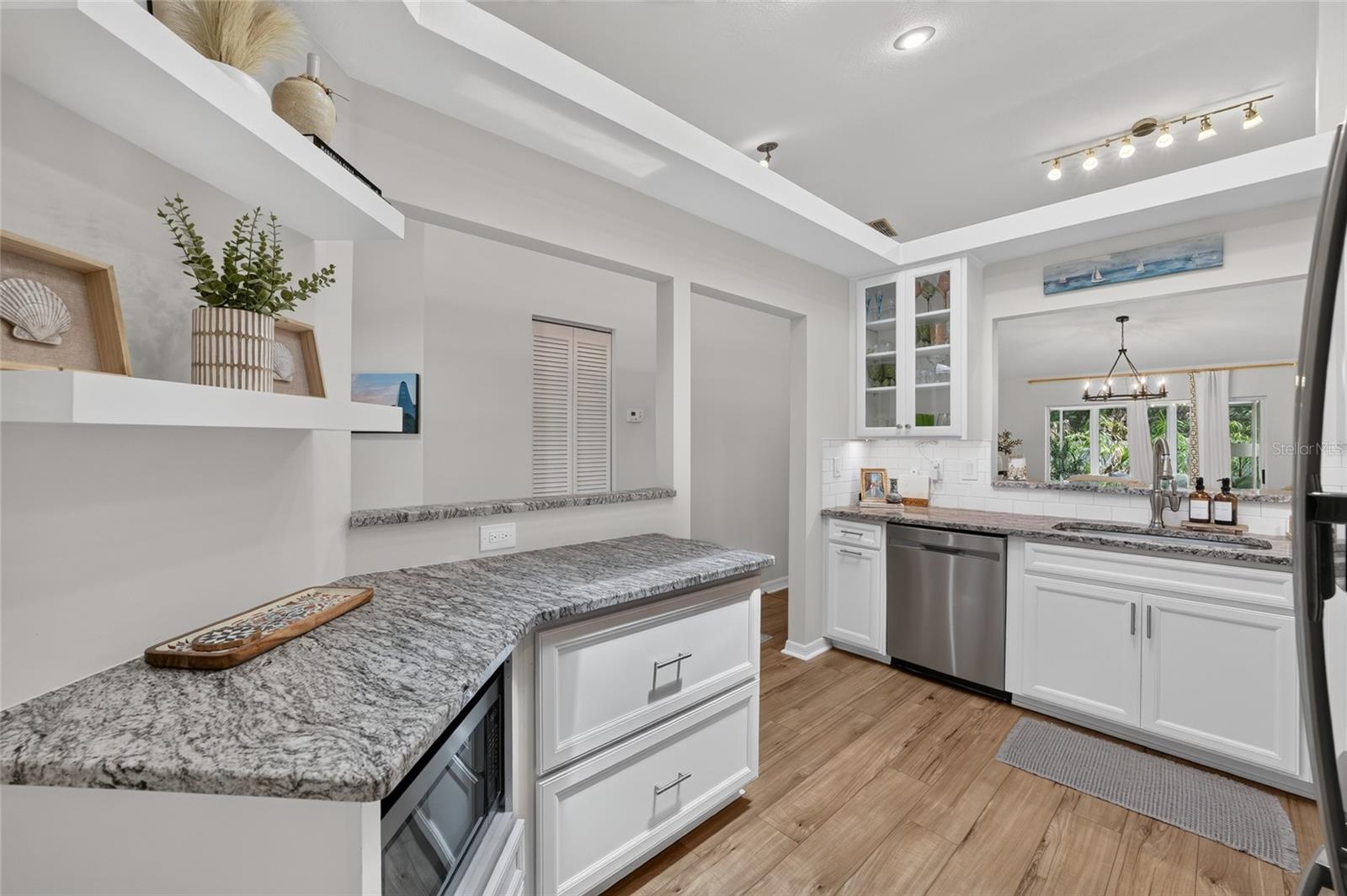 MAGNOLIA GARDEN VILLAS OR 1412/521 - Residential