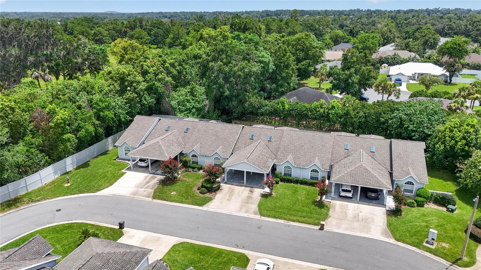 MAGNOLIA GARDEN VILLAS OR 1412/521 - Residential
